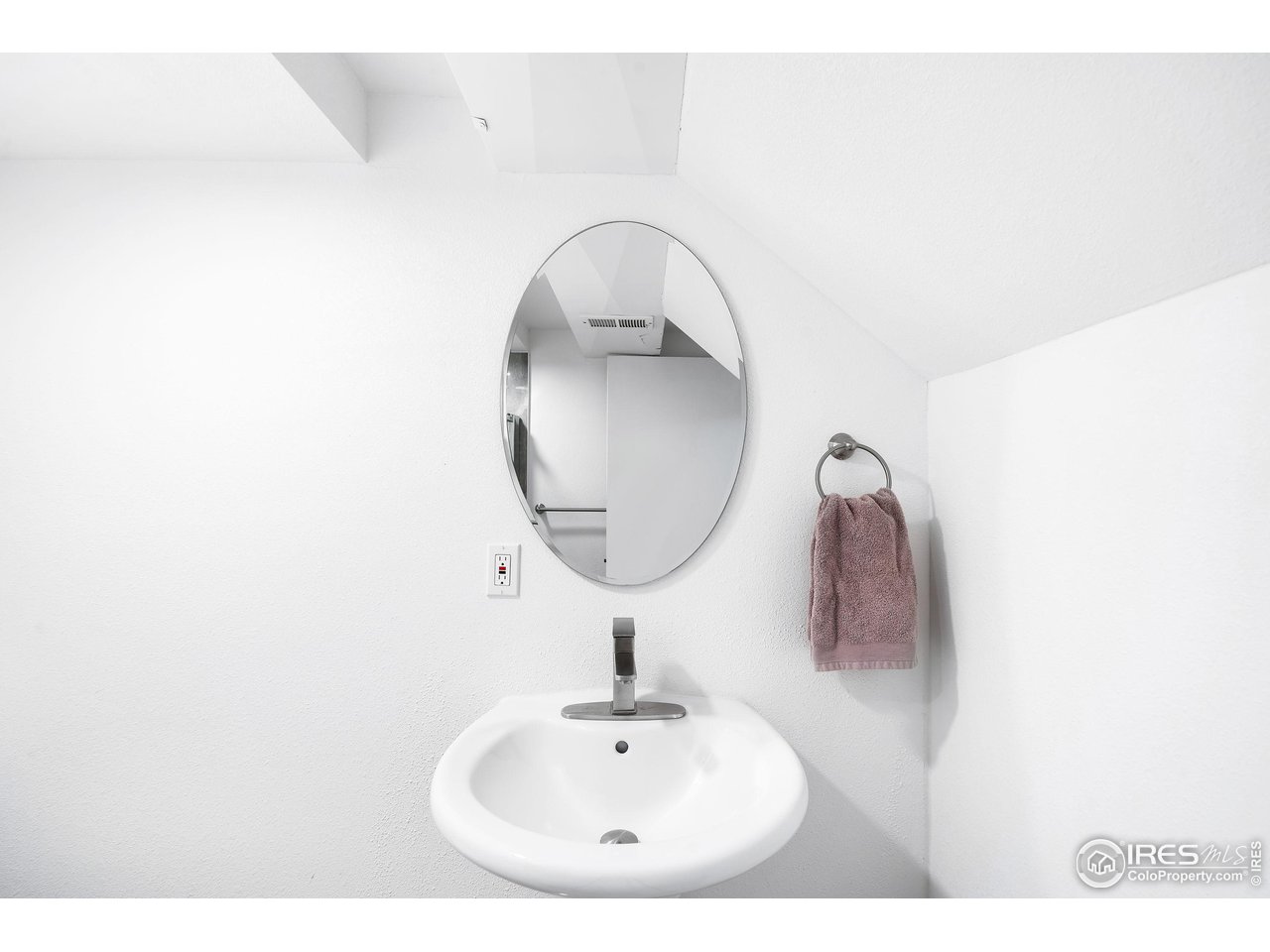 10454 Independence Cir