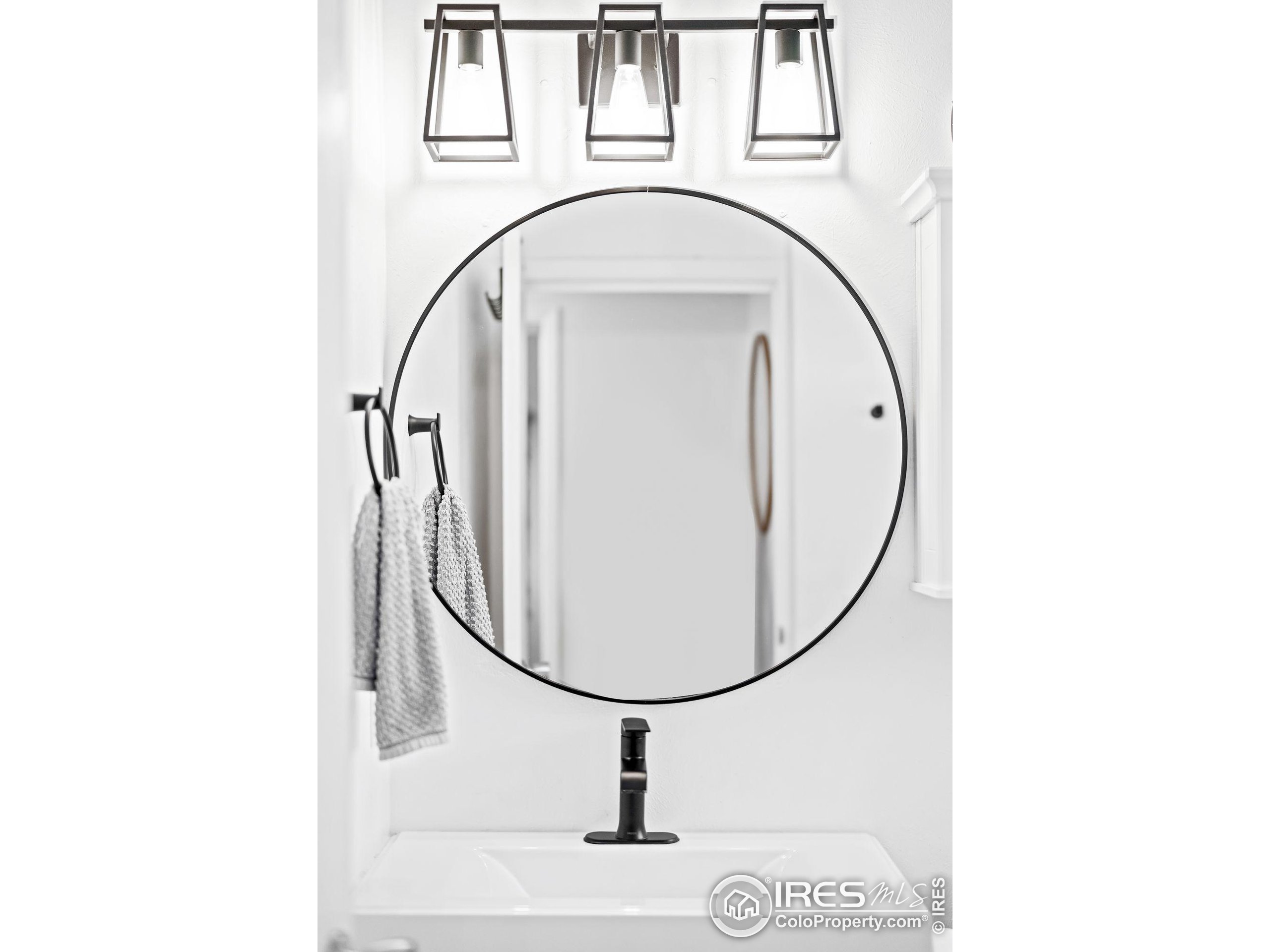 10454 Independence Cir