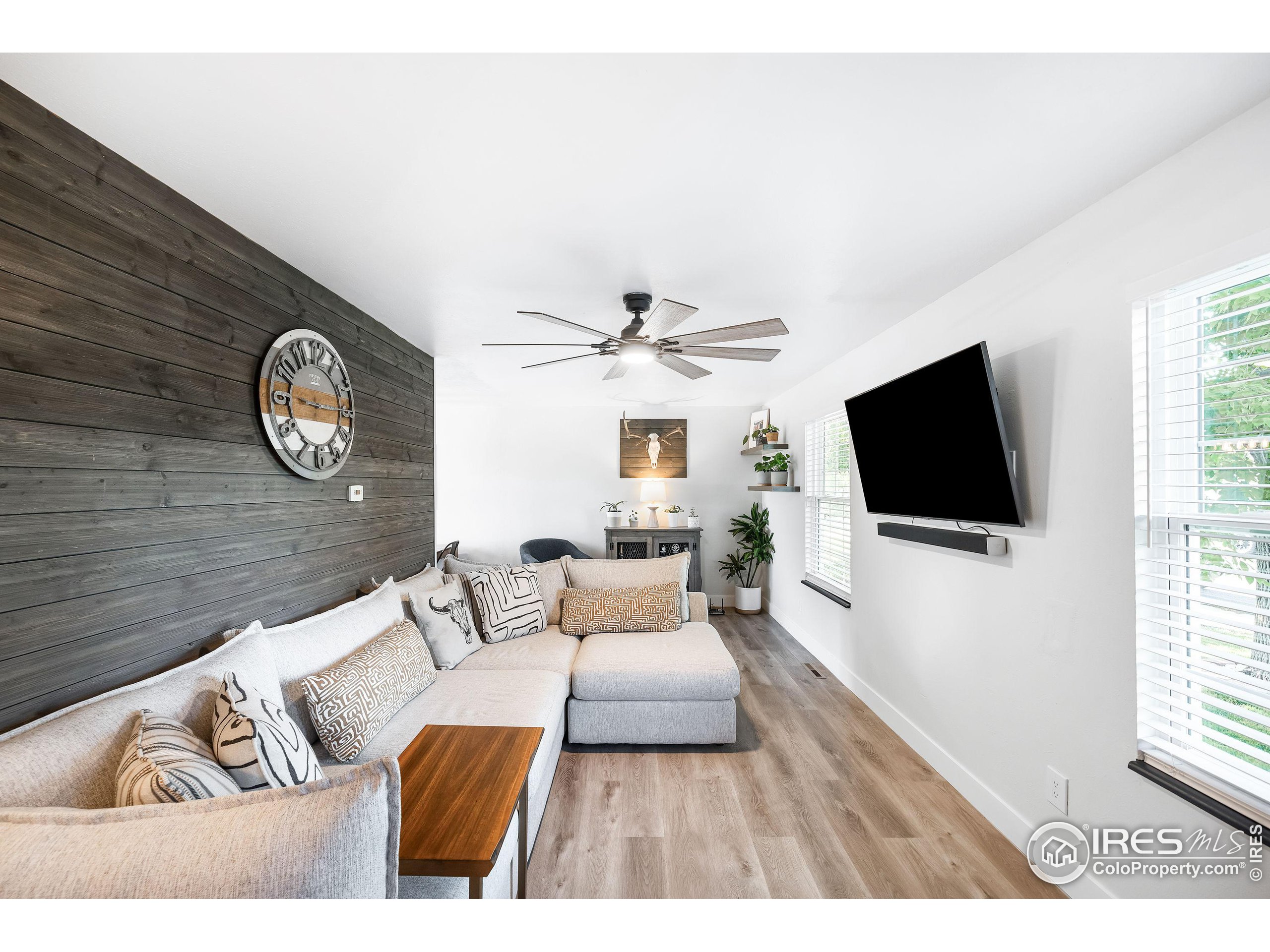 10454 Independence Cir