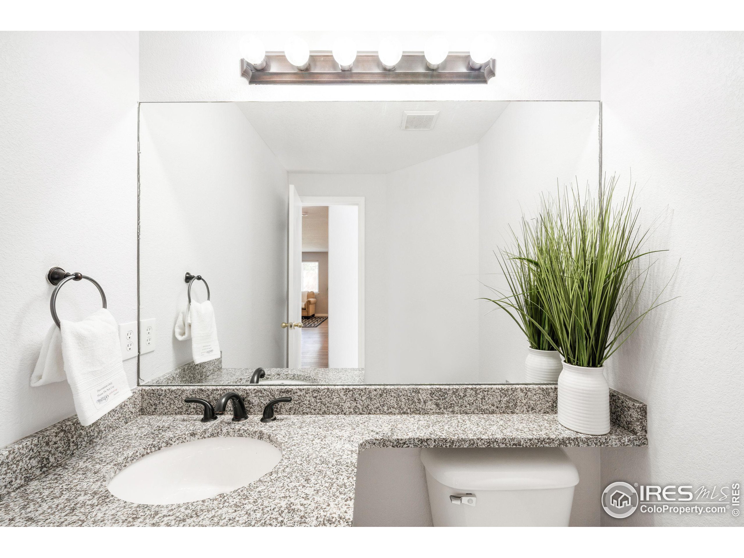 951 Quarterhorse Trl