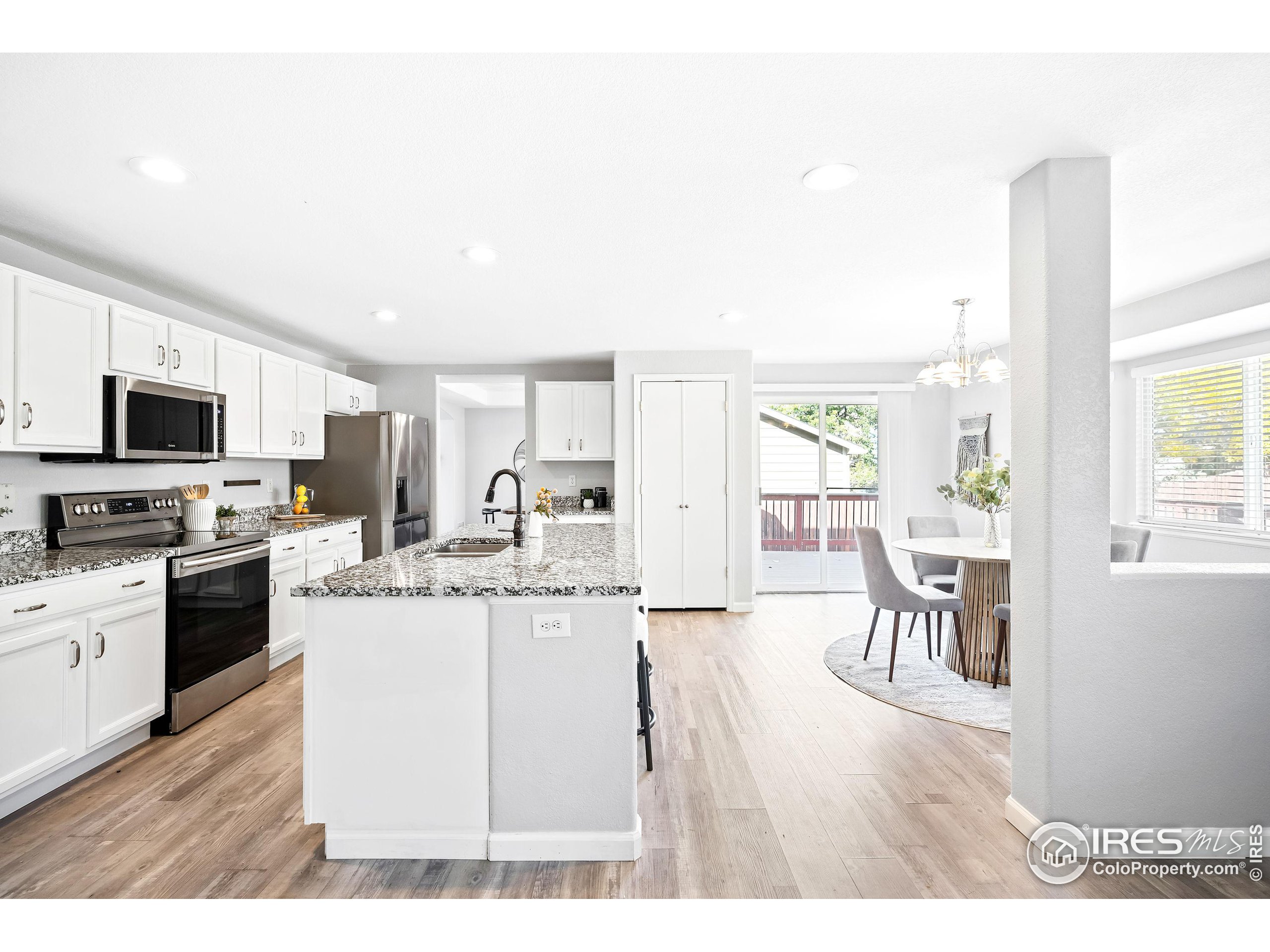 951 Quarterhorse Trl