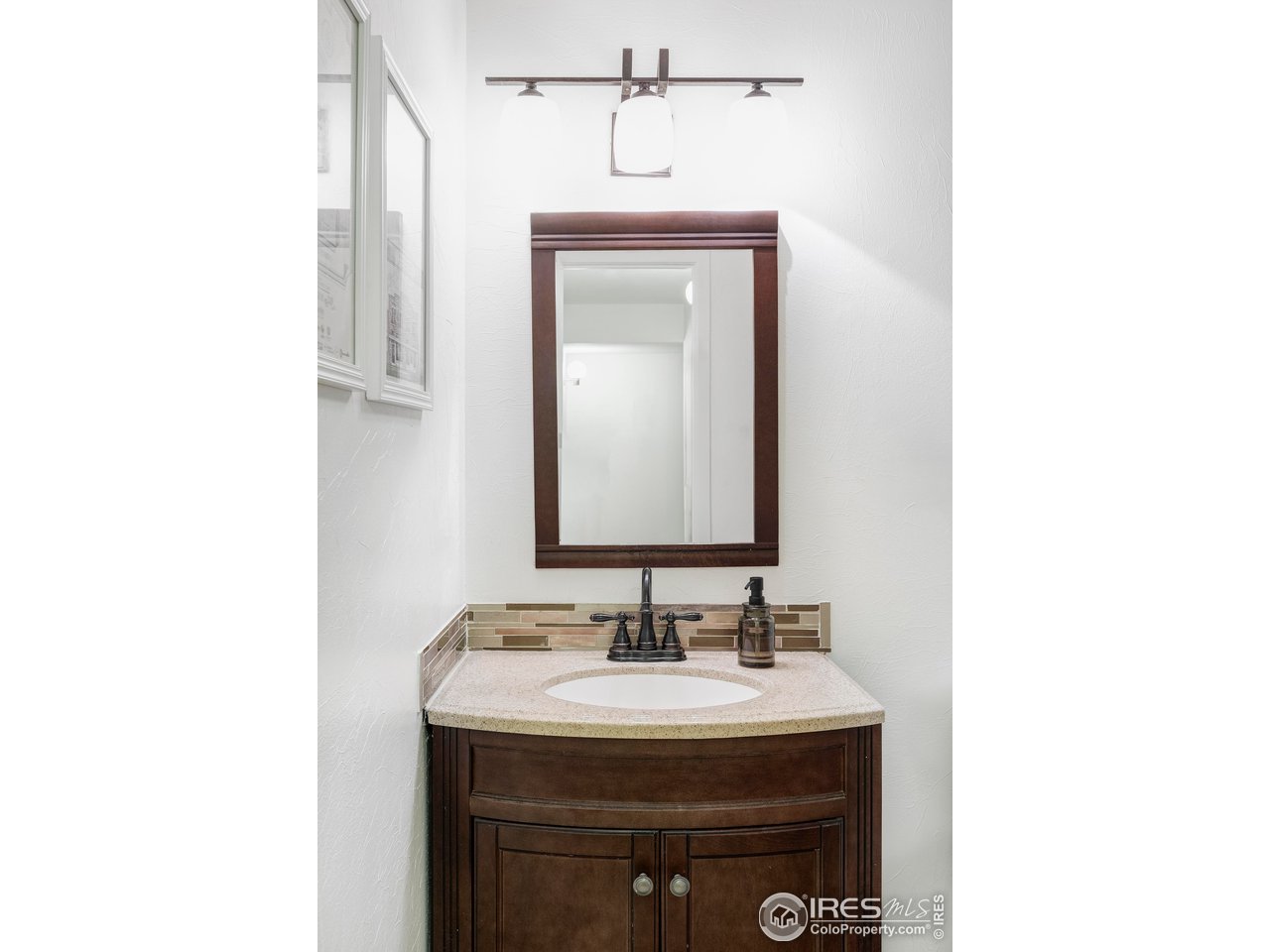 2716 Winding Trail Dr