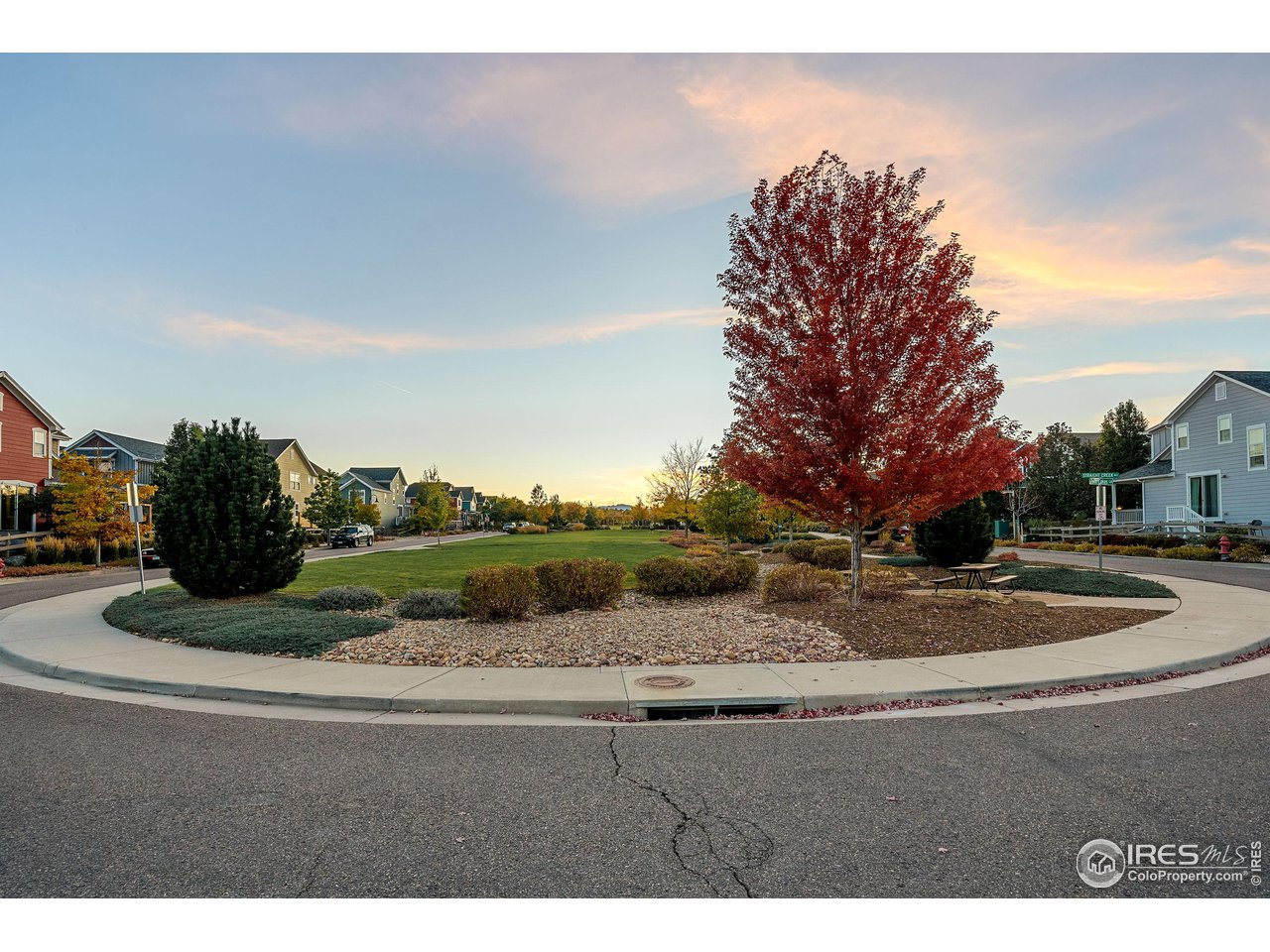 548 Straight Creek Way