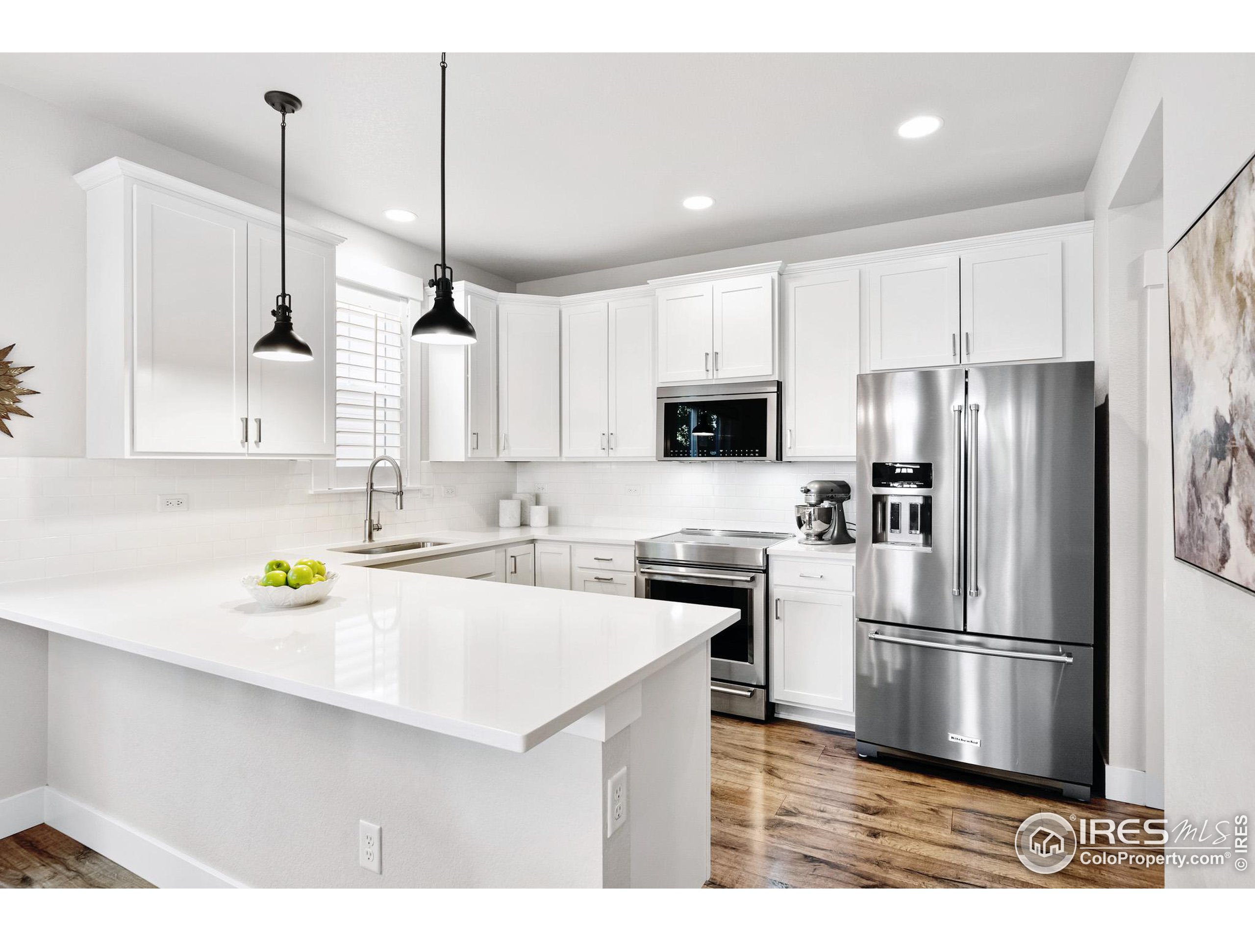 548 Straight Creek Way