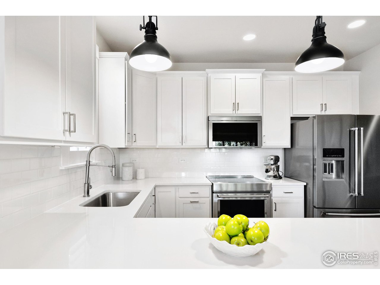 548 Straight Creek Way