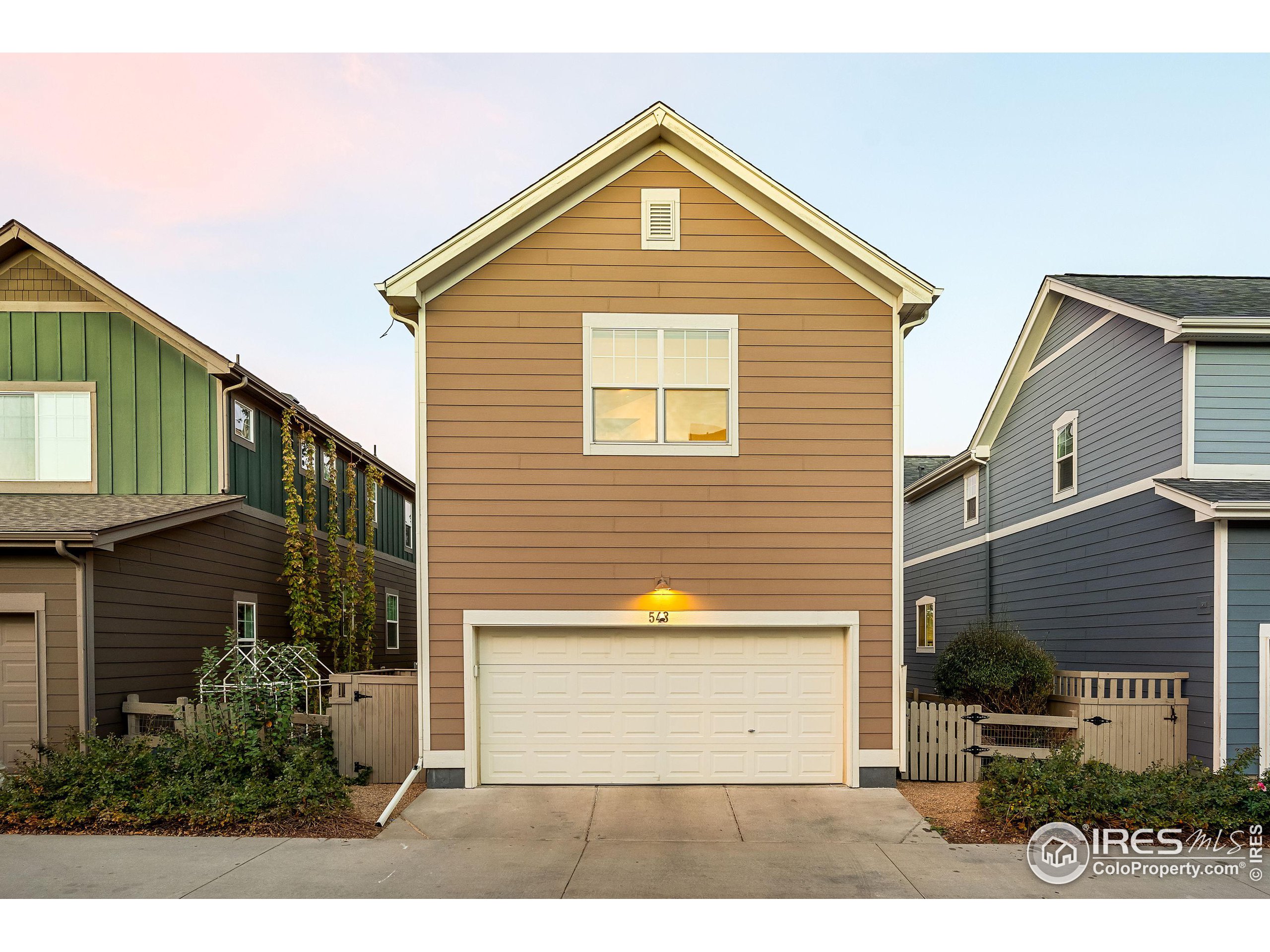 548 Straight Creek Way