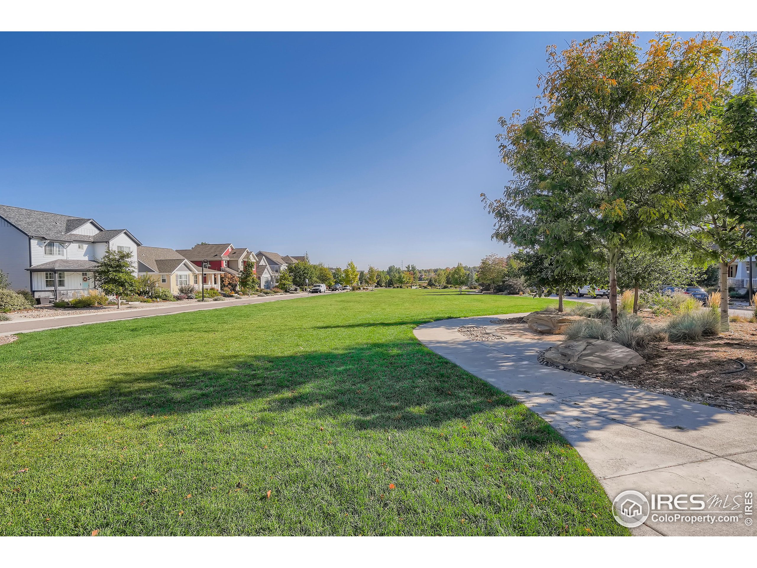 548 Straight Creek Way