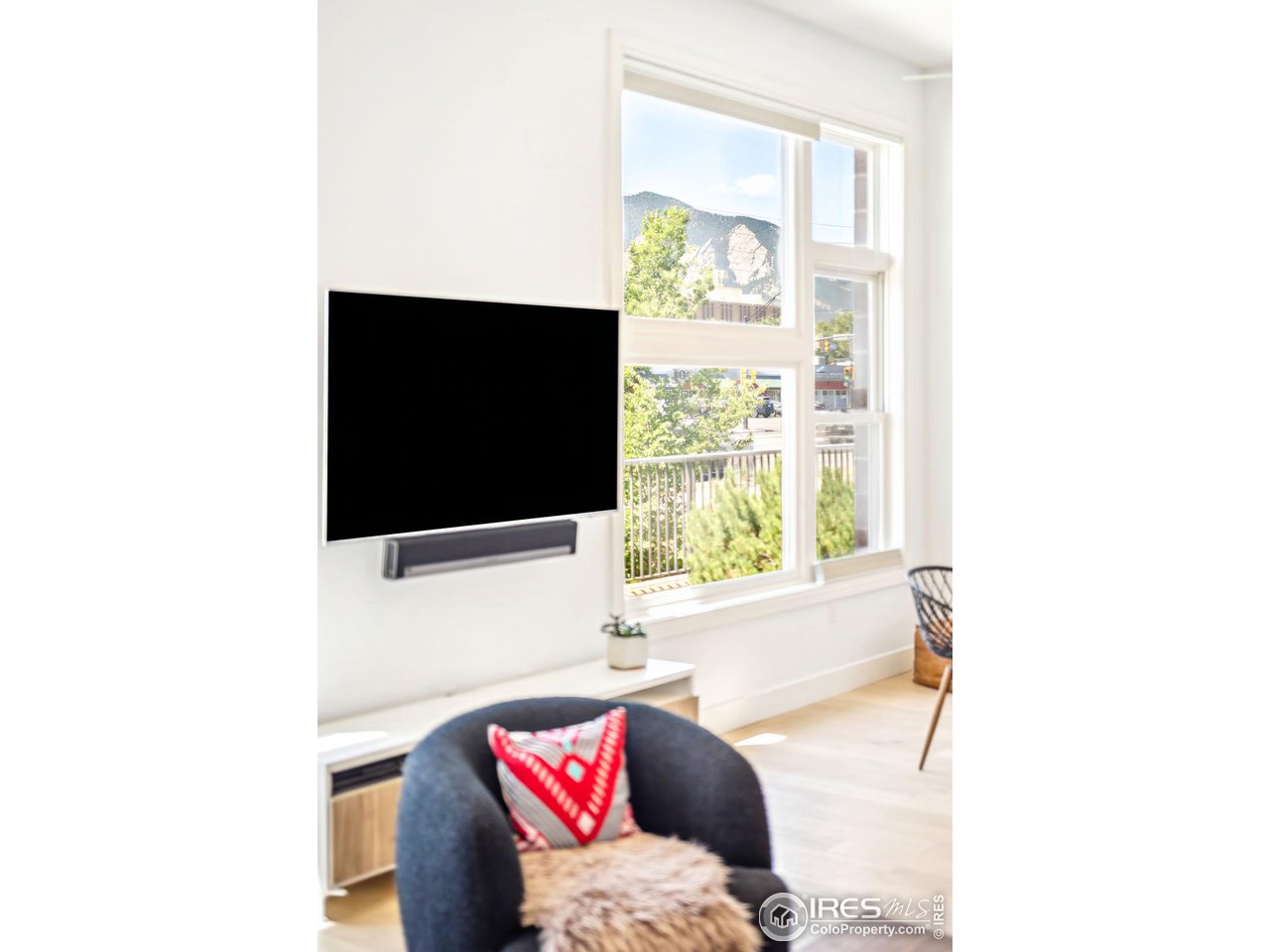 3301 Arapahoe Ave 117