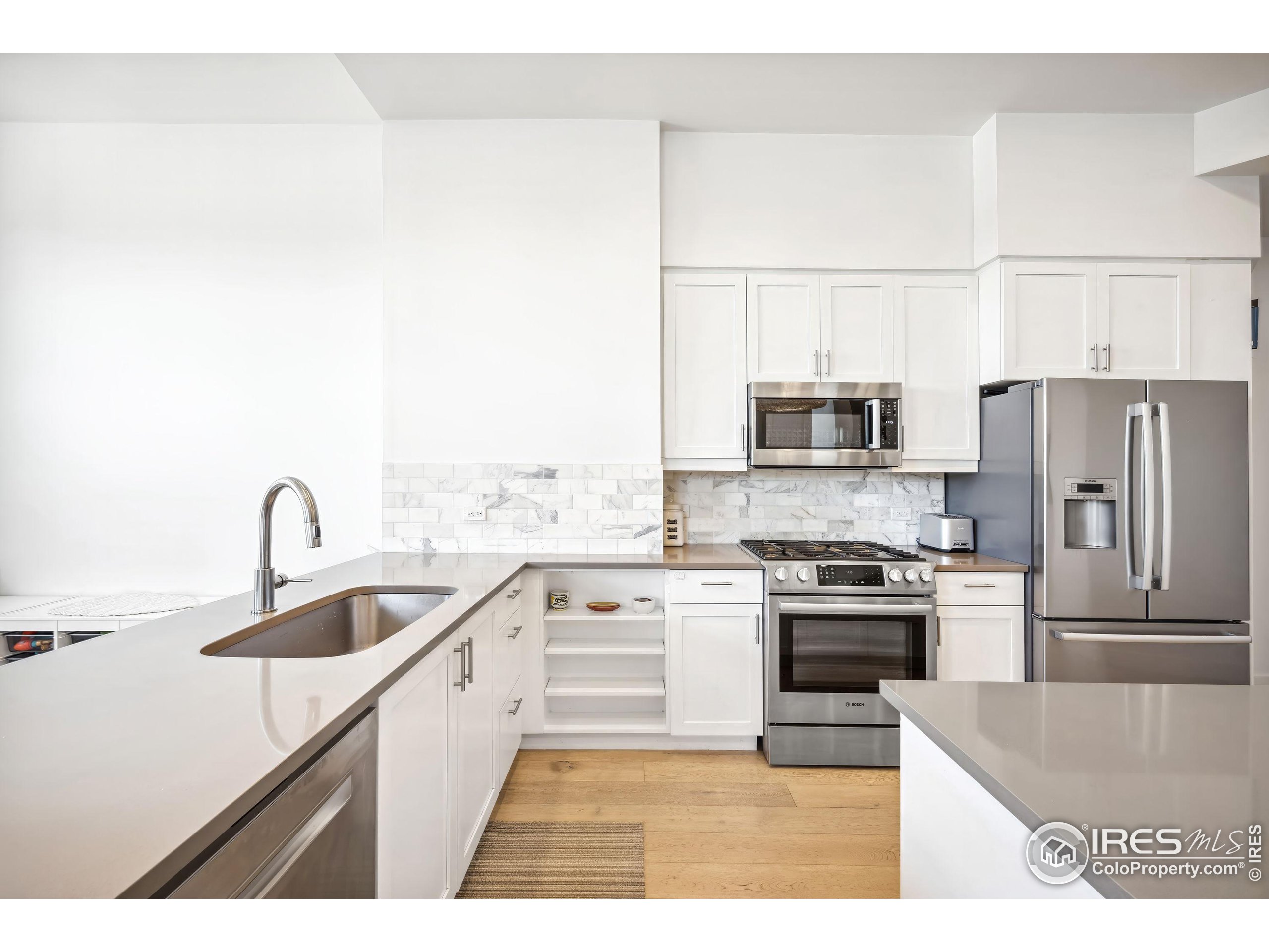 3301 Arapahoe Ave 117