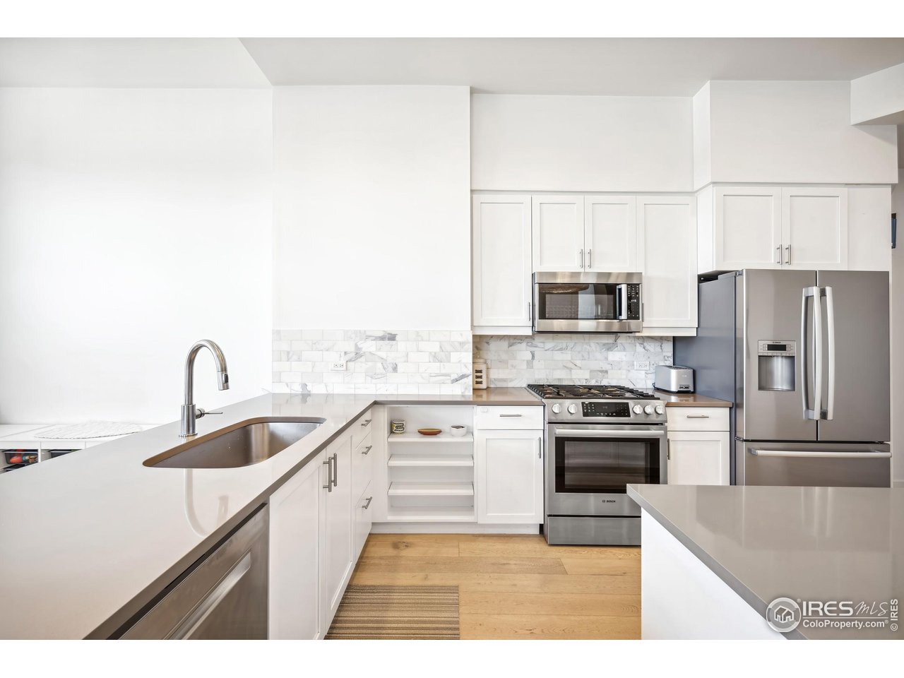 3301 Arapahoe Ave 117