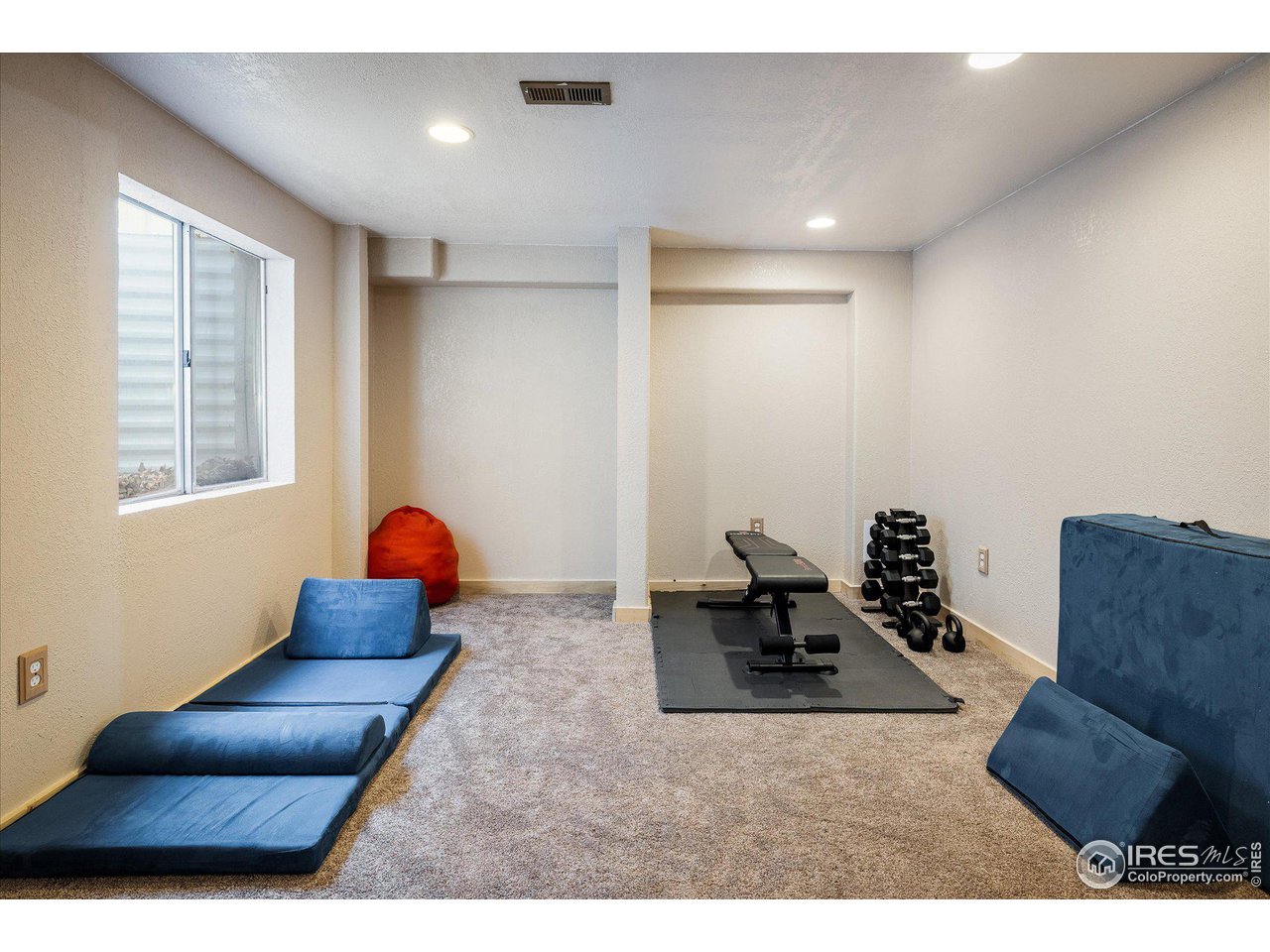 5140 Mt St Vrain Ave