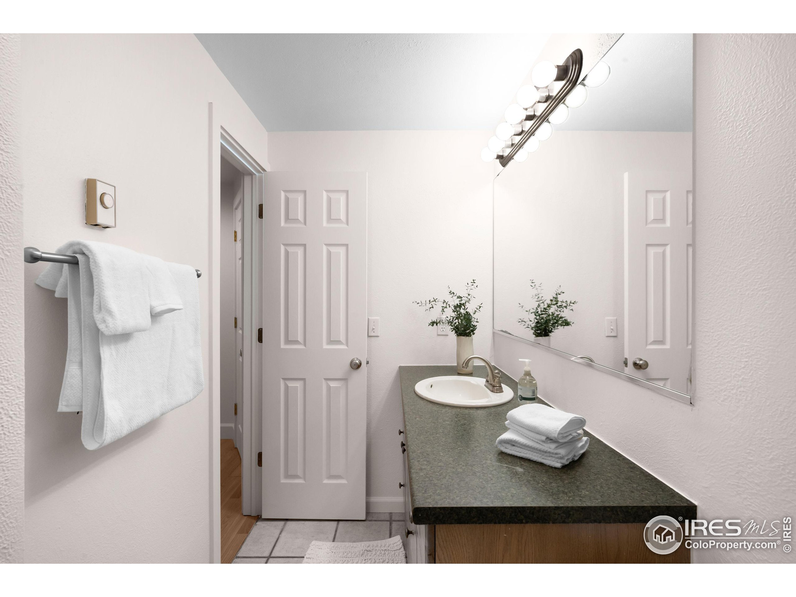 4482 Greenbriar Blvd