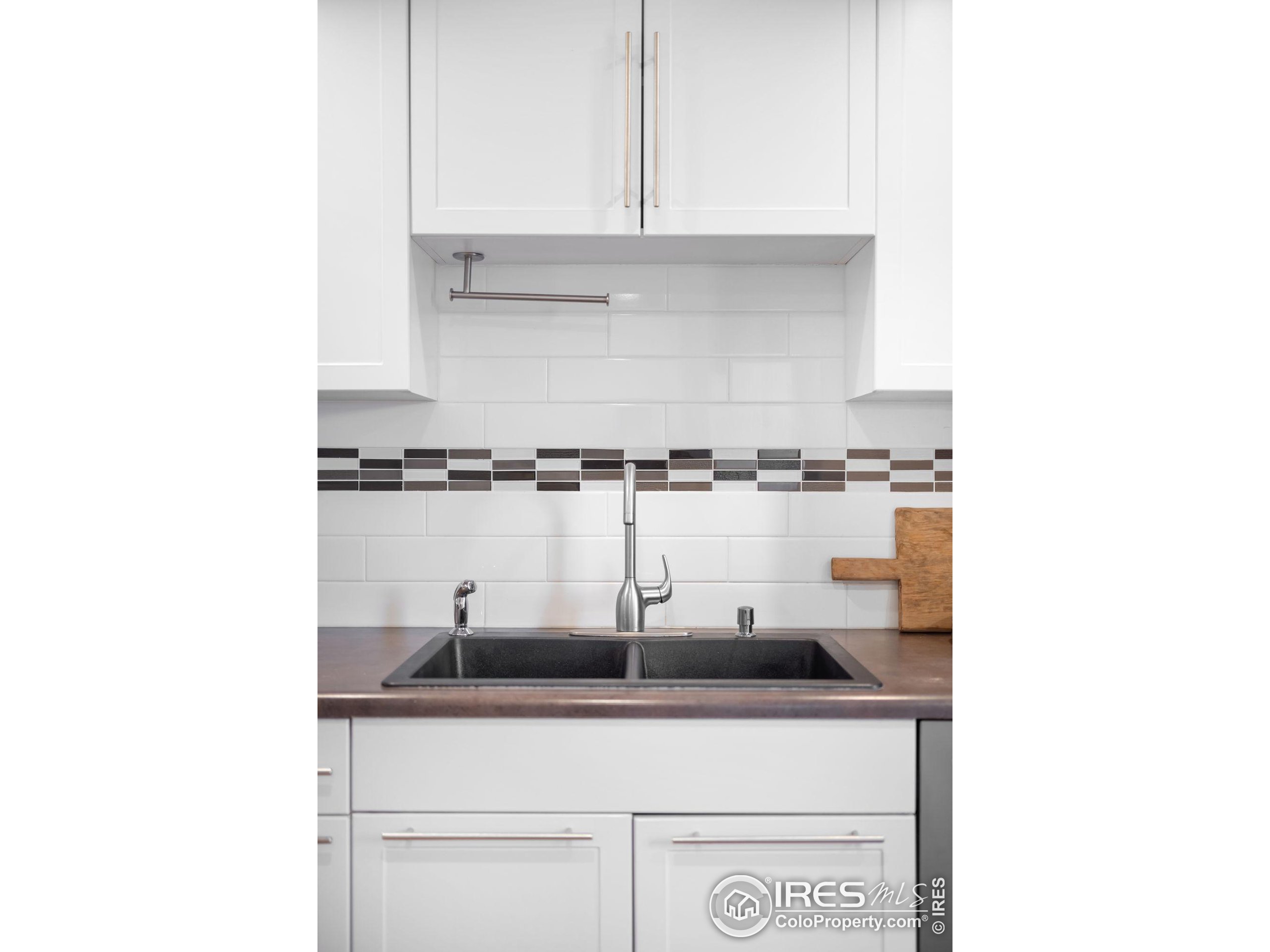 4482 Greenbriar Blvd