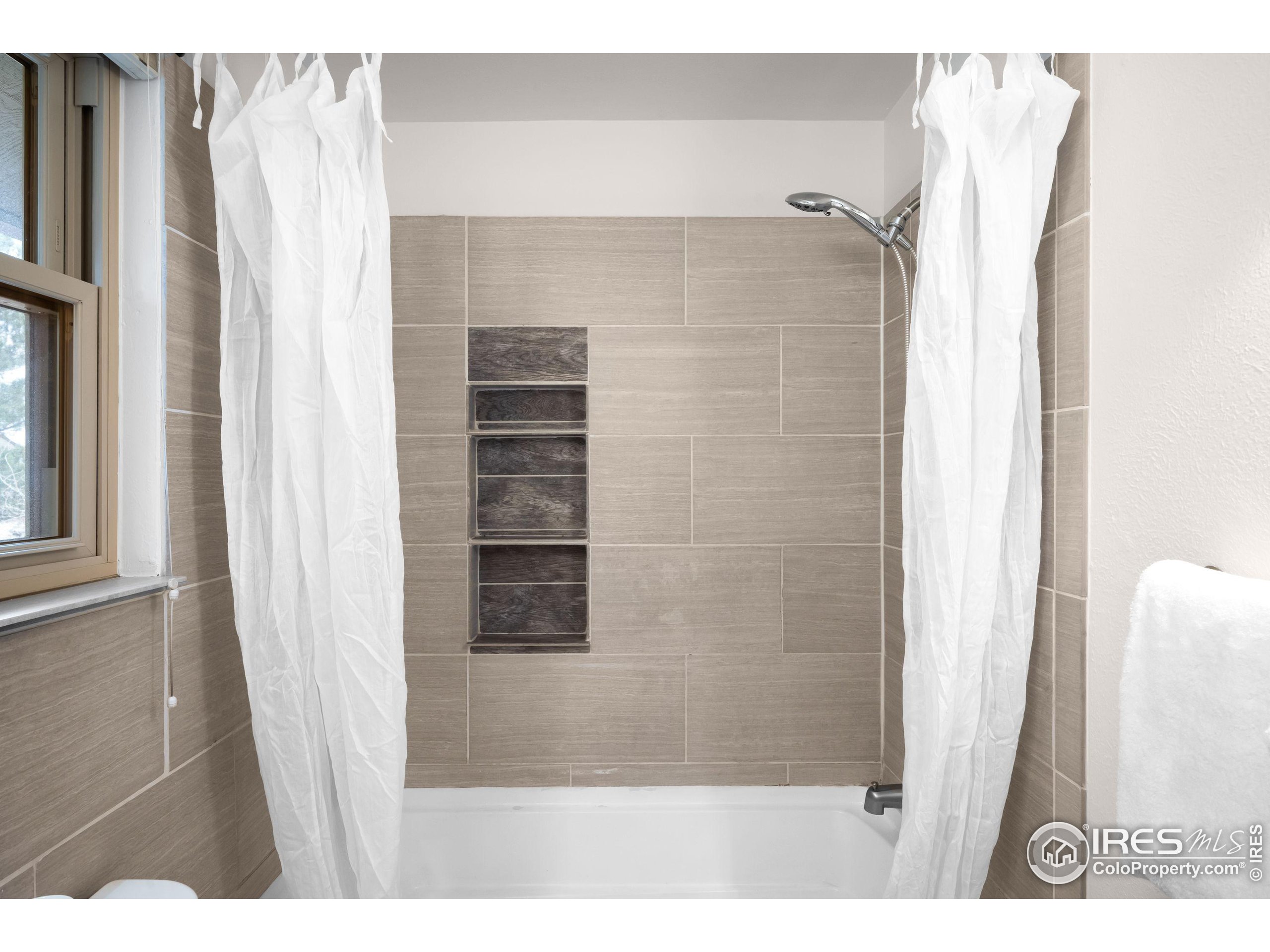 4482 Greenbriar Blvd