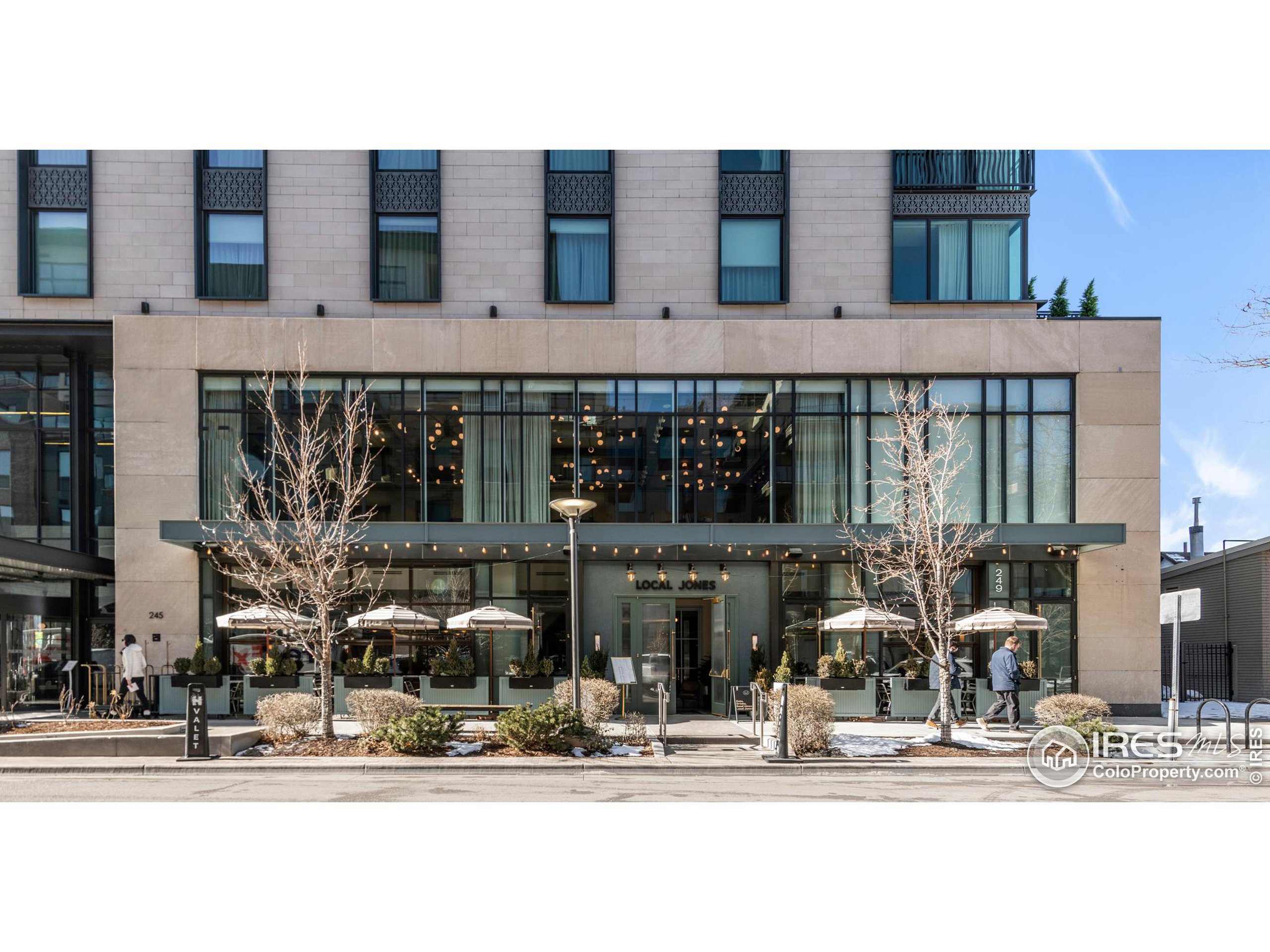 4882 E Kentucky Ave C