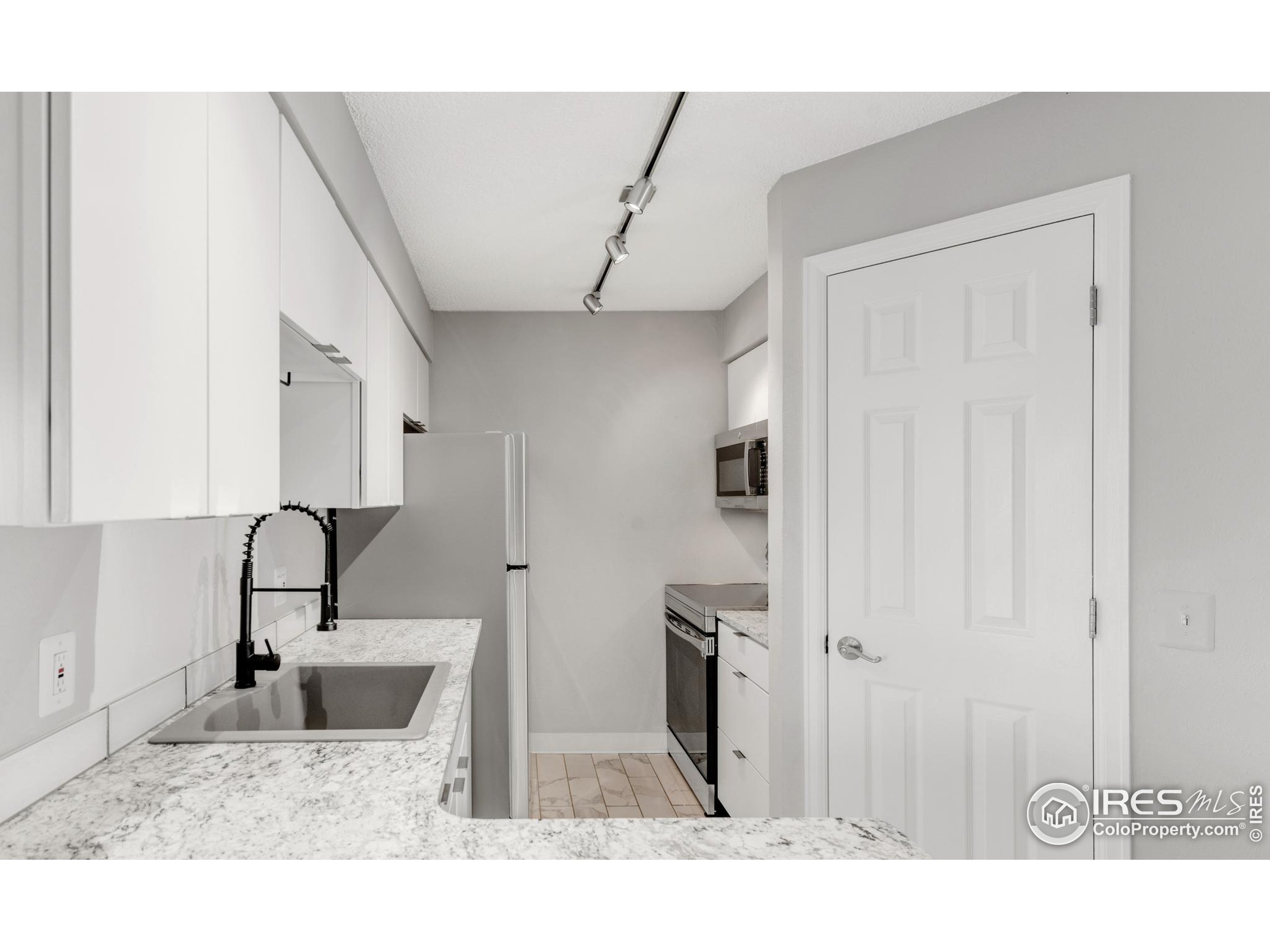 4882 E Kentucky Ave C