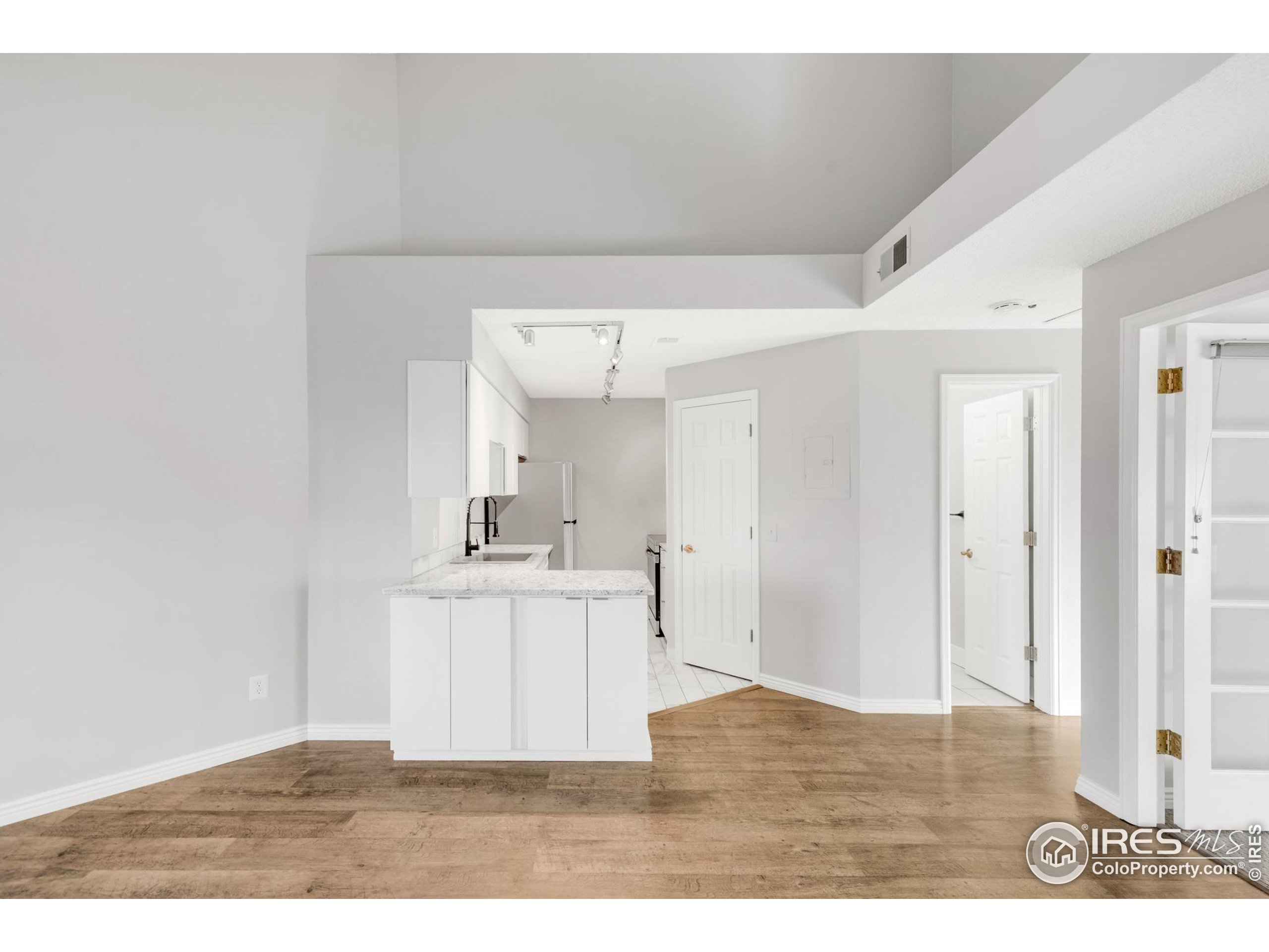 4882 E Kentucky Ave C