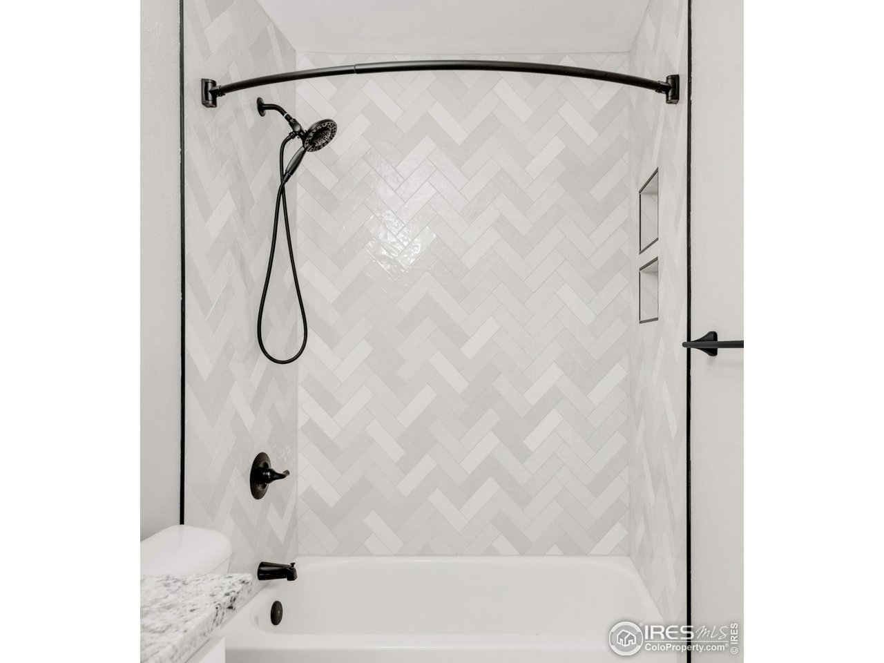 4882 E Kentucky Ave C