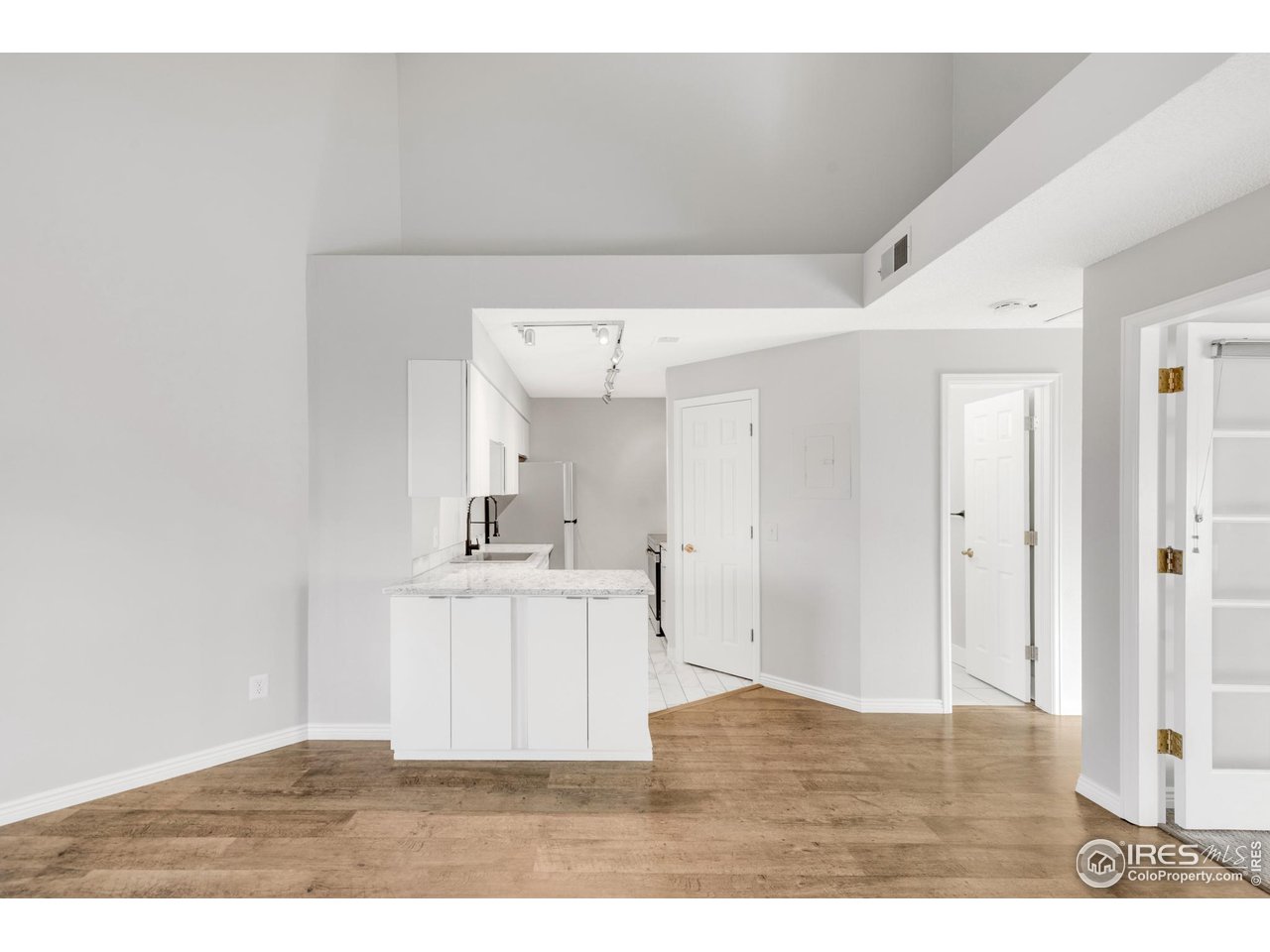 4882 E Kentucky Ave C