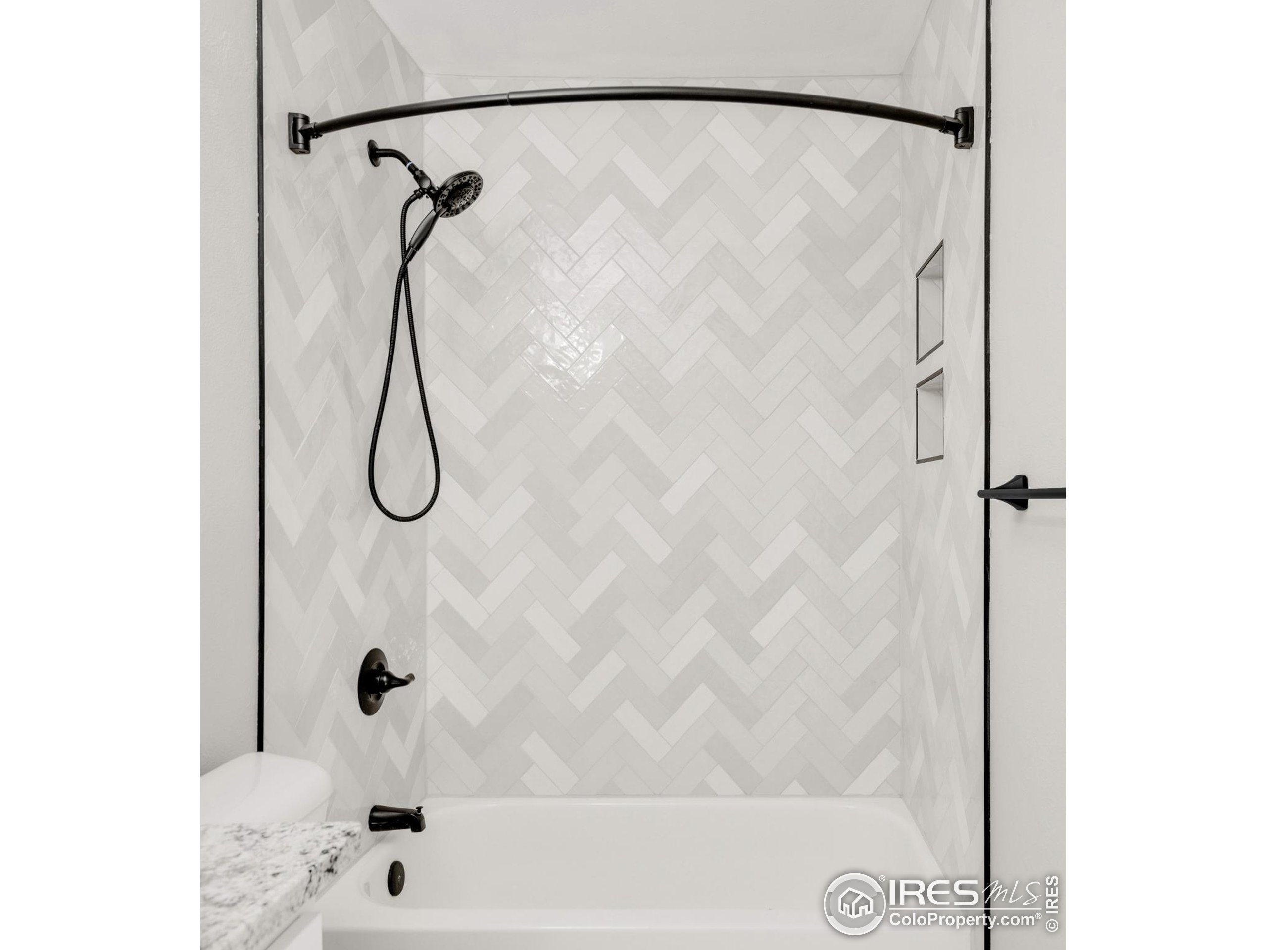 4882 E Kentucky Ave C