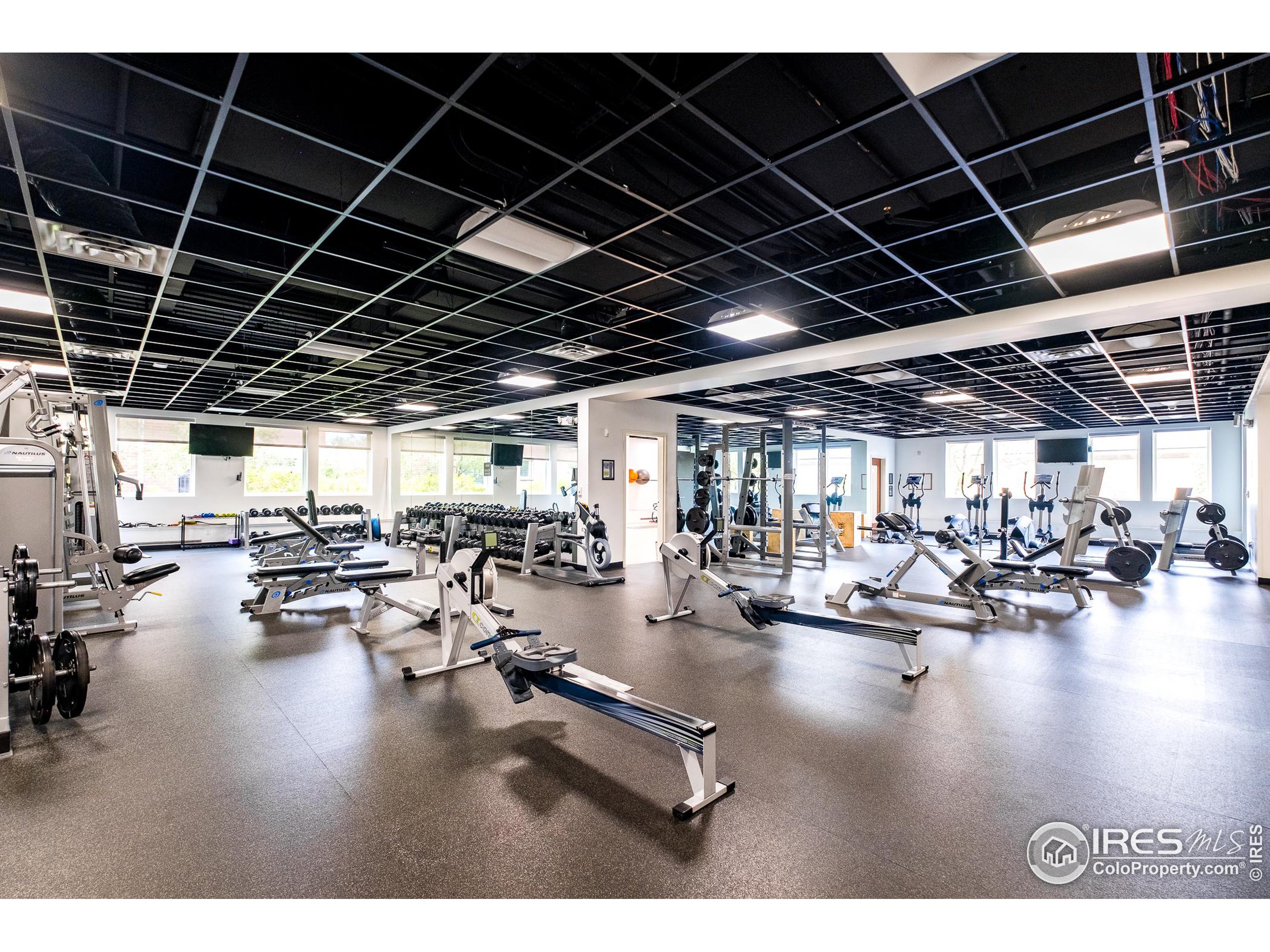 3301 Arapahoe Ave 204