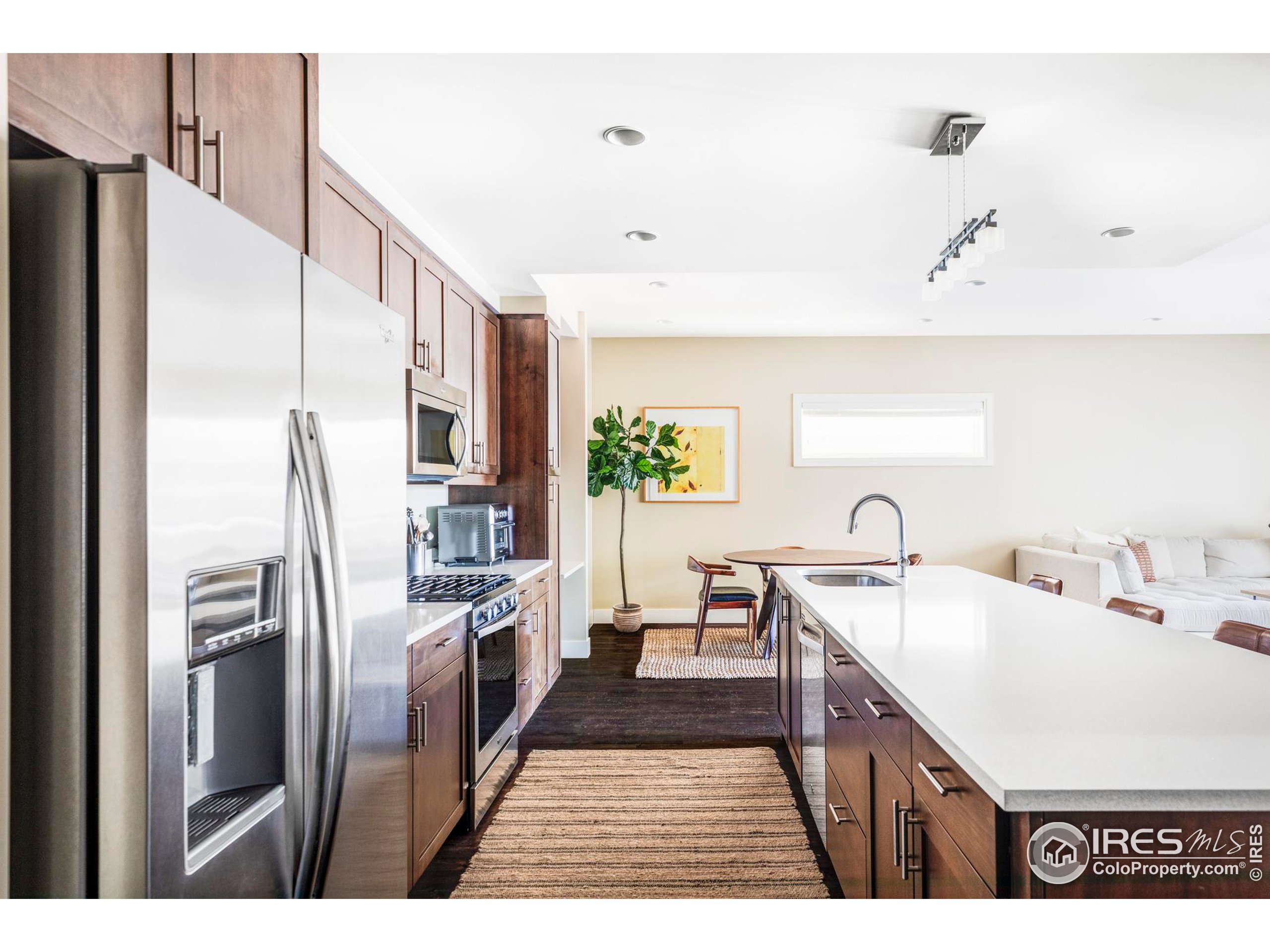 3301 Arapahoe Ave 204