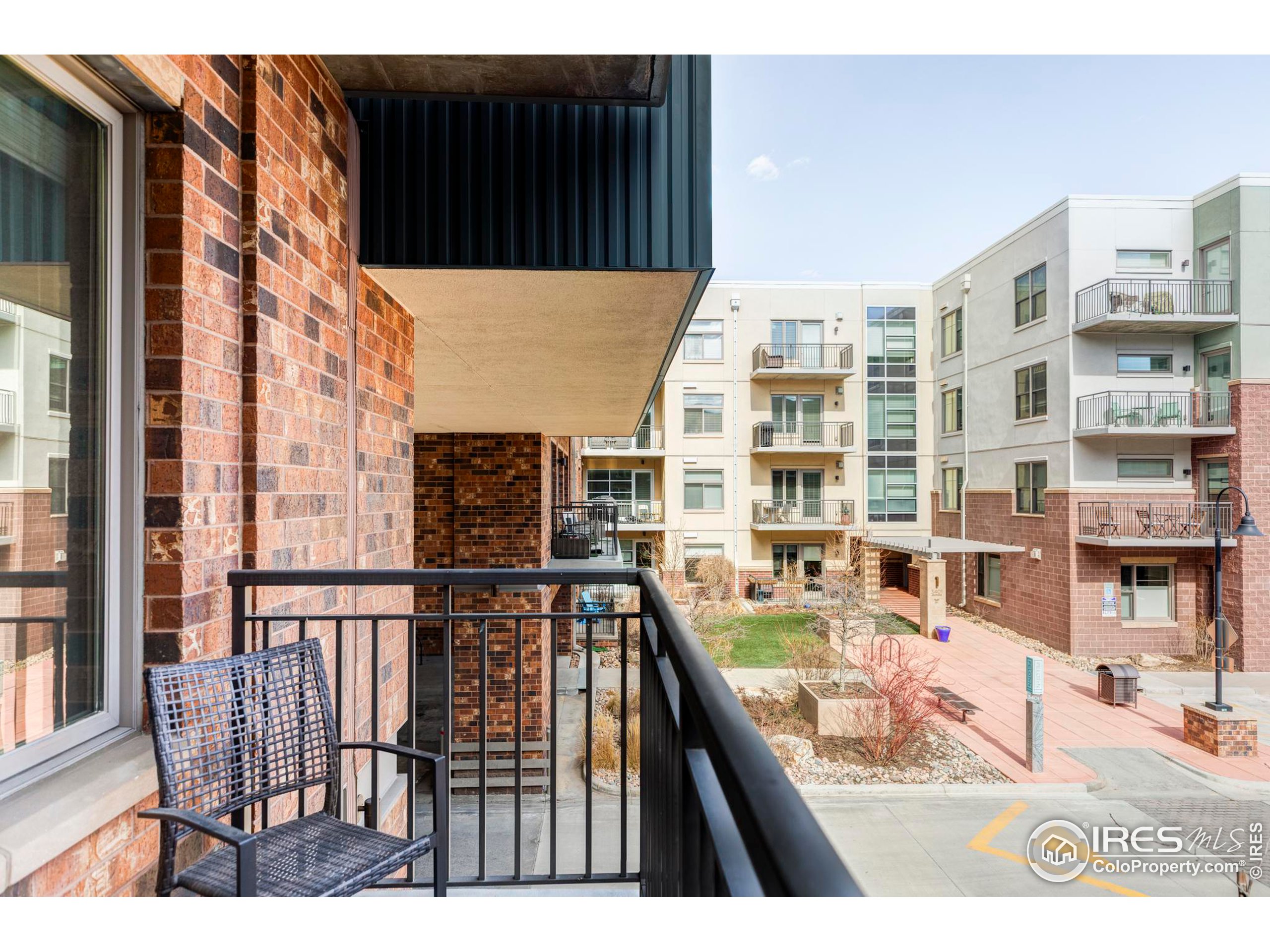 3301 Arapahoe Ave 204