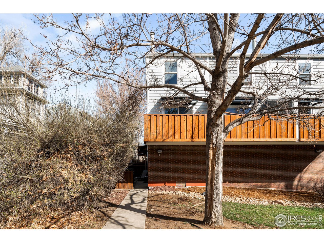 1111 Maxwell Ave 231