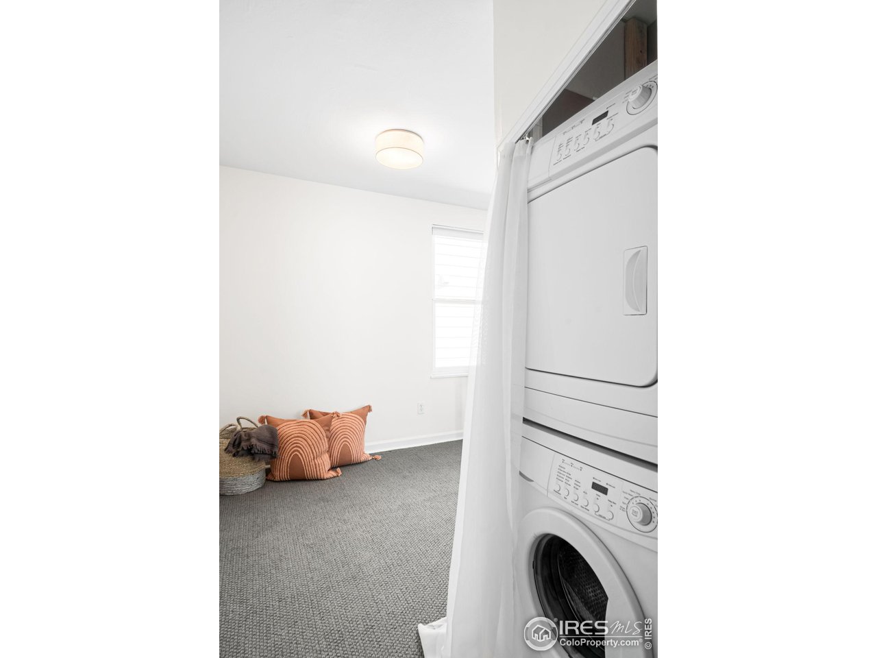 1111 Maxwell Ave 231