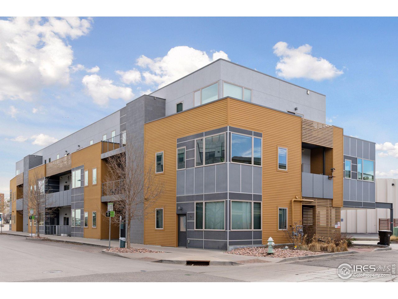 2445 Junction Pl 304