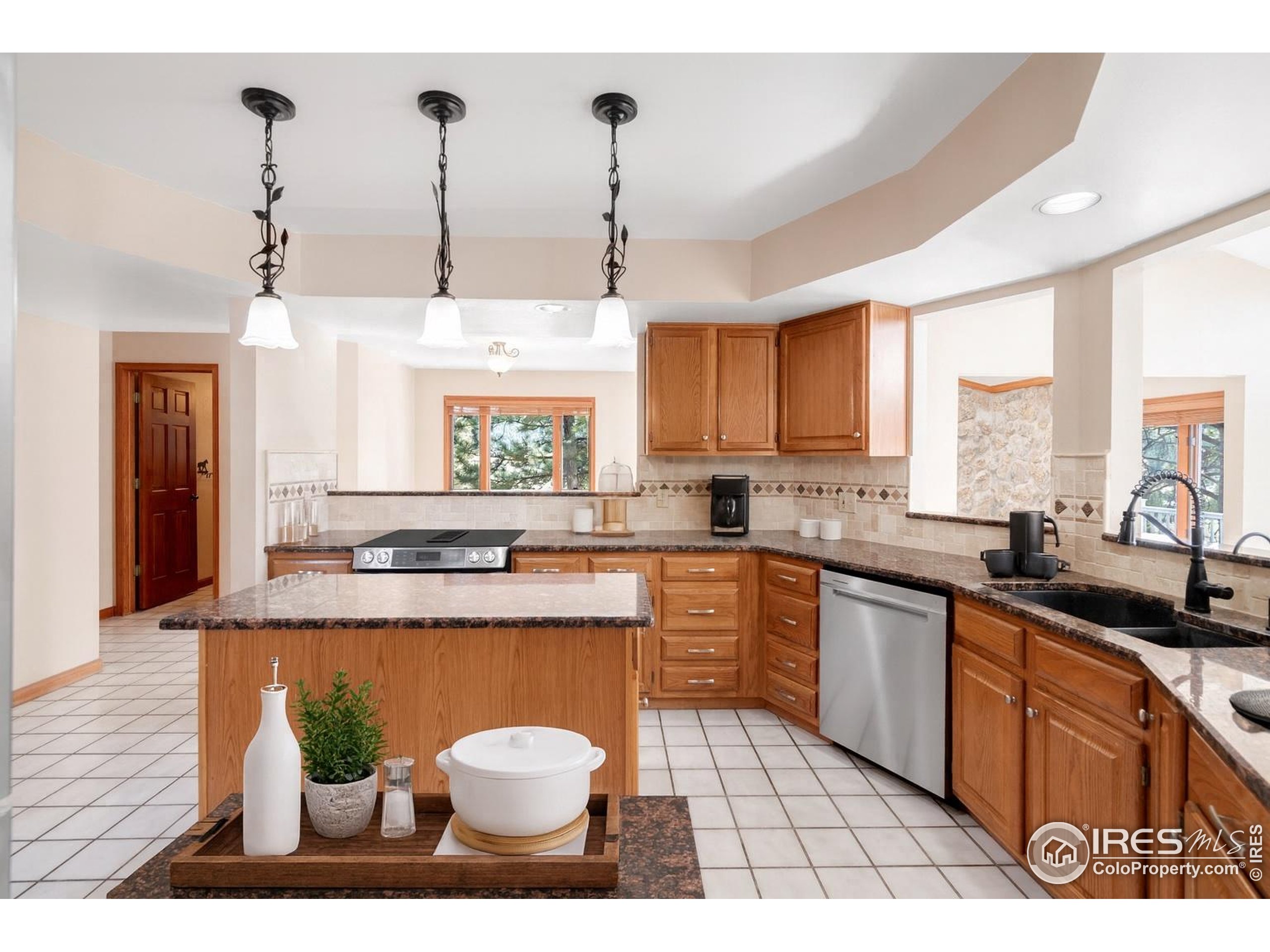 2341 Fallen Leaf Way