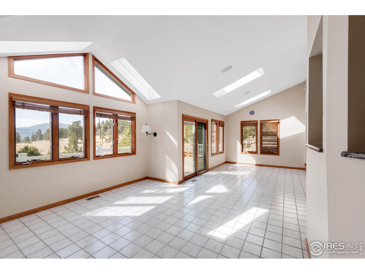 2341 Fallen Leaf Way