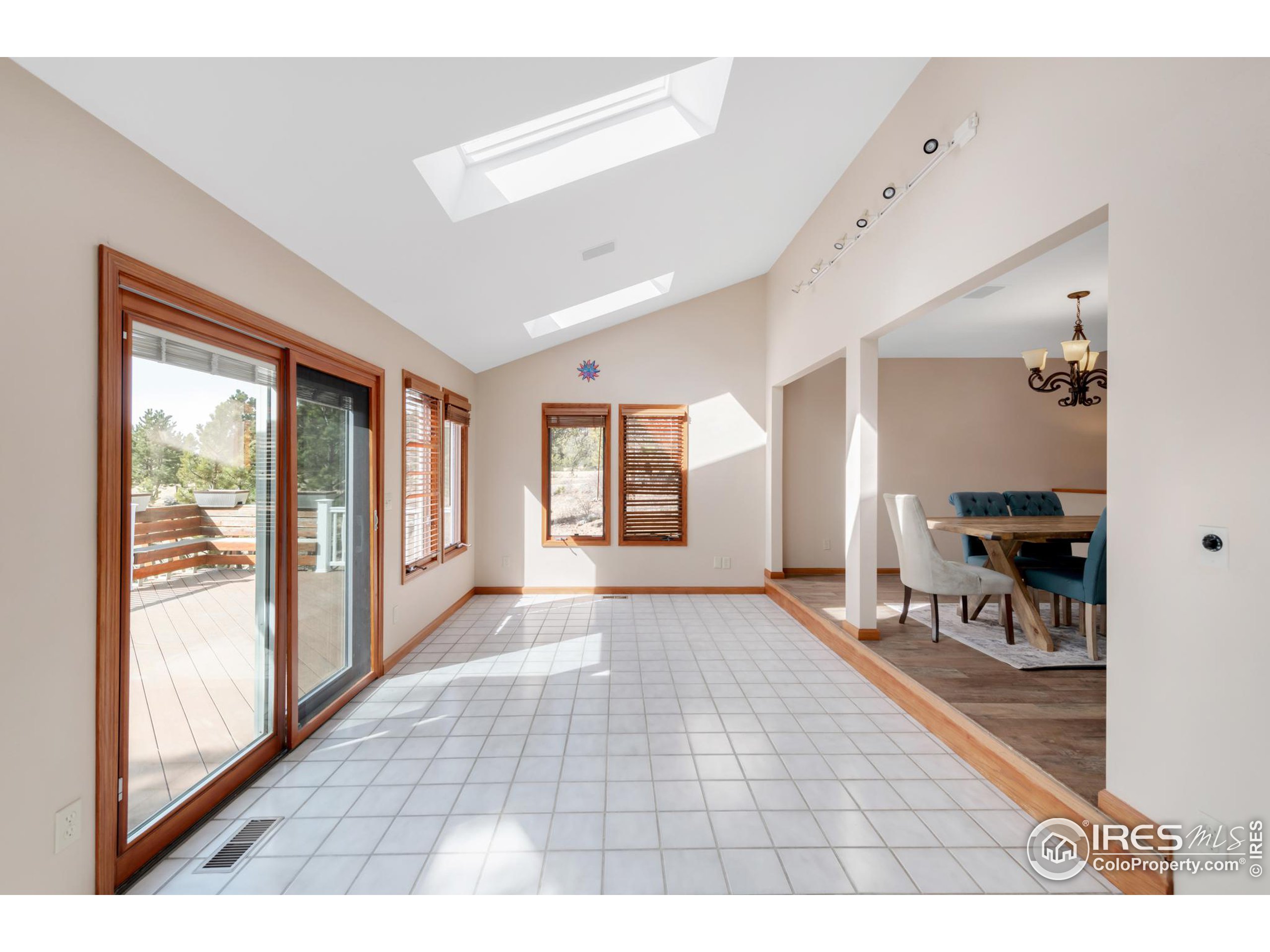 2341 Fallen Leaf Way