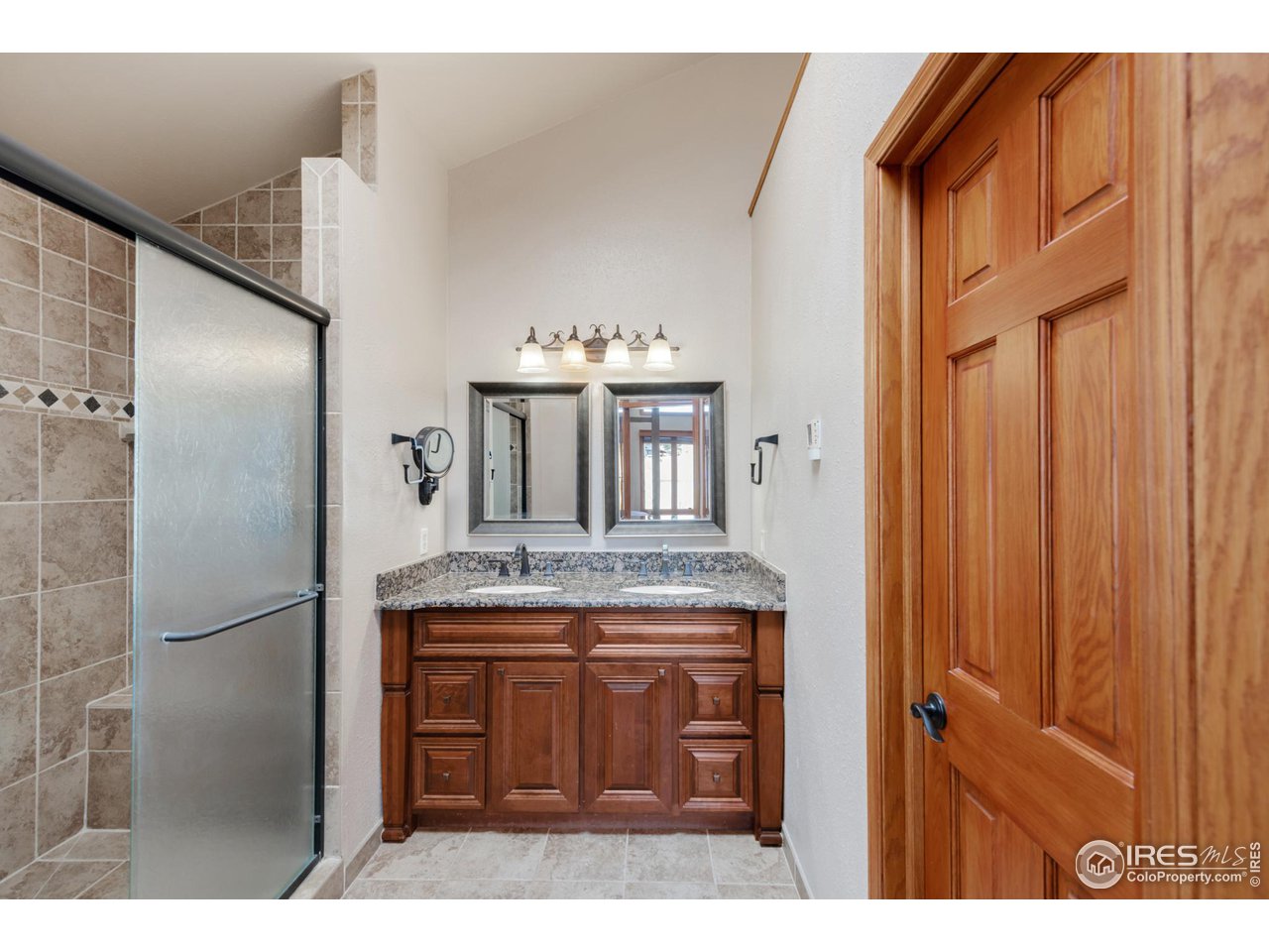 2341 Fallen Leaf Way