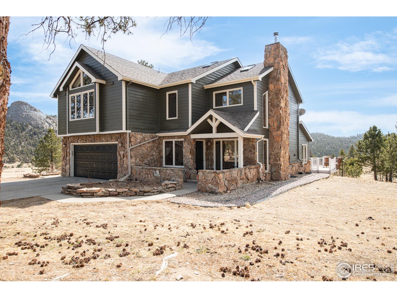 2341 Fallen Leaf Way