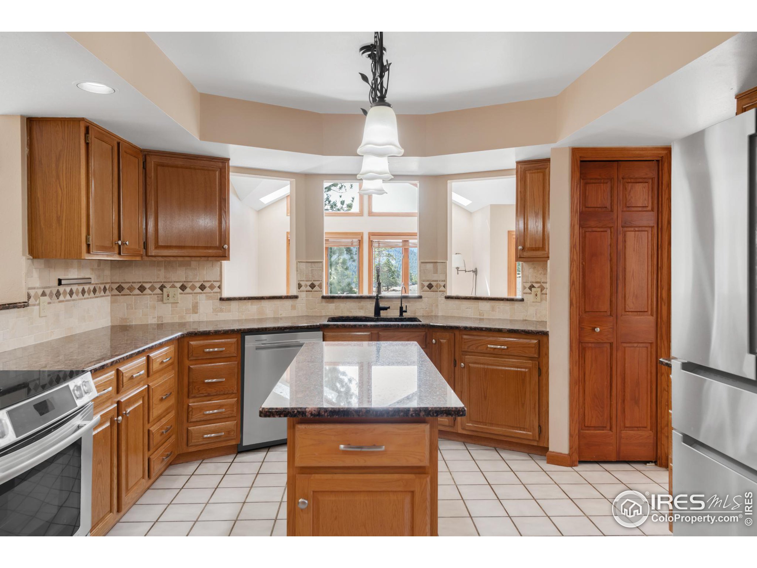 2341 Fallen Leaf Way