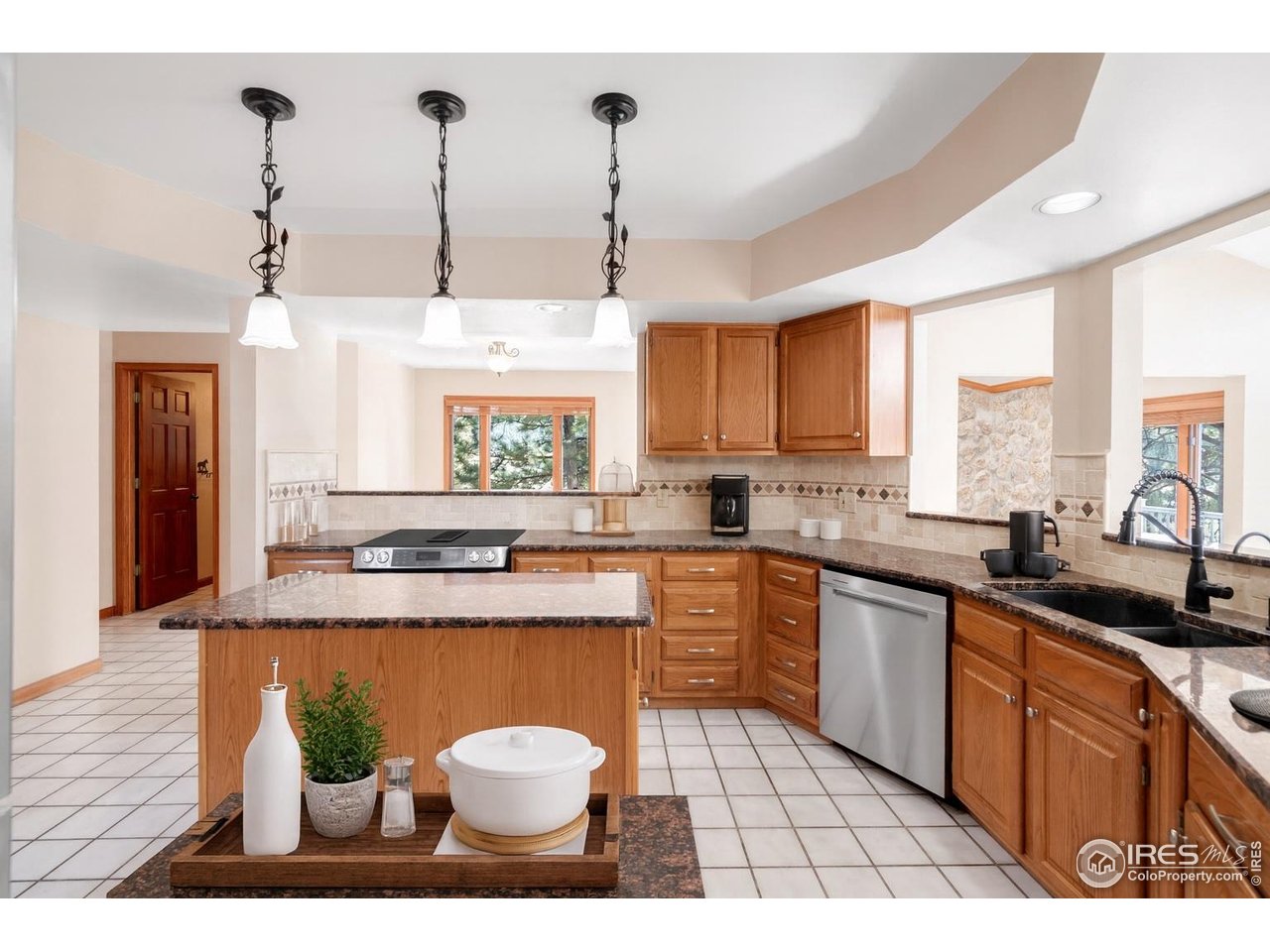 2341 Fallen Leaf Way