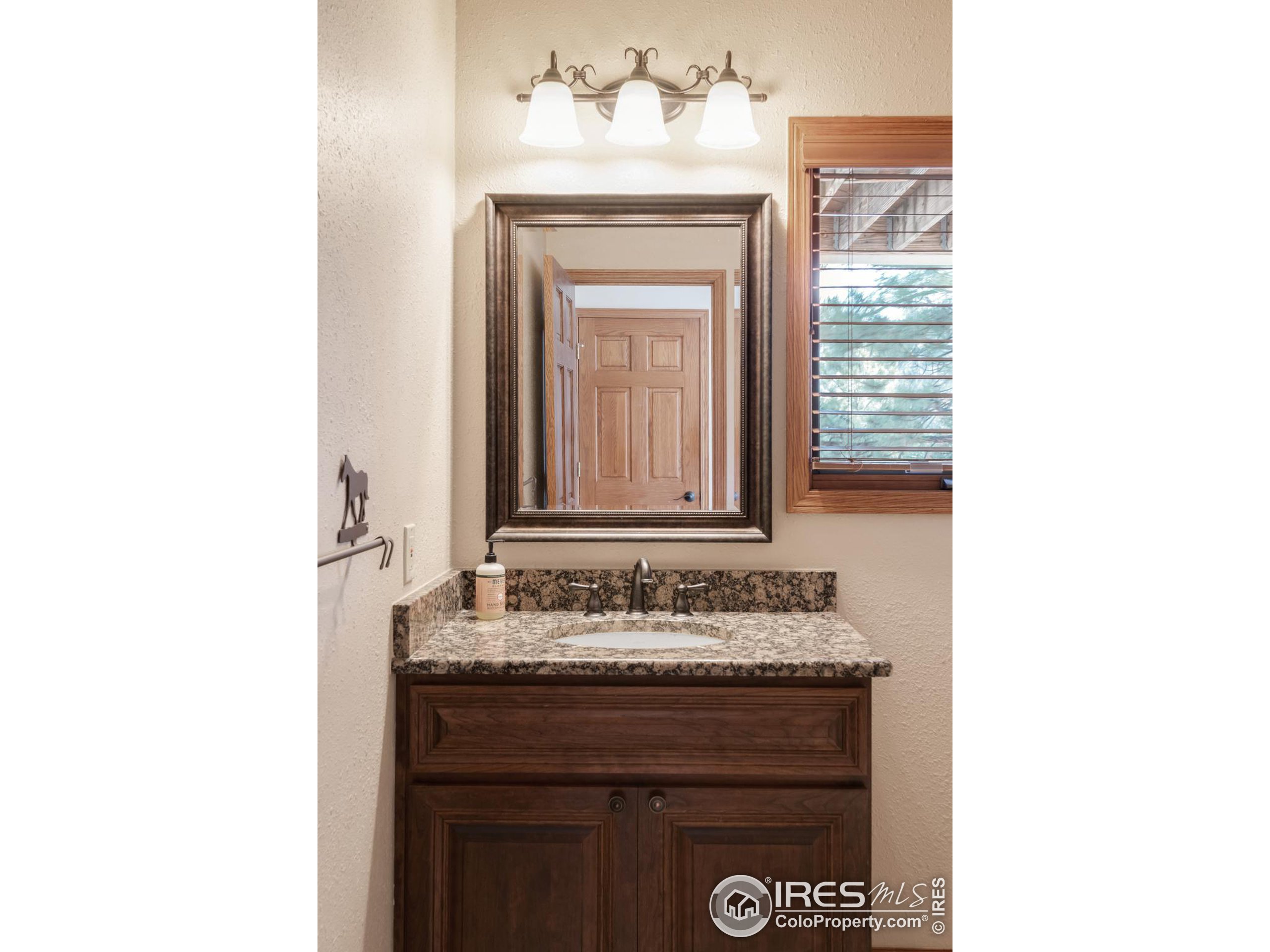 2341 Fallen Leaf Way