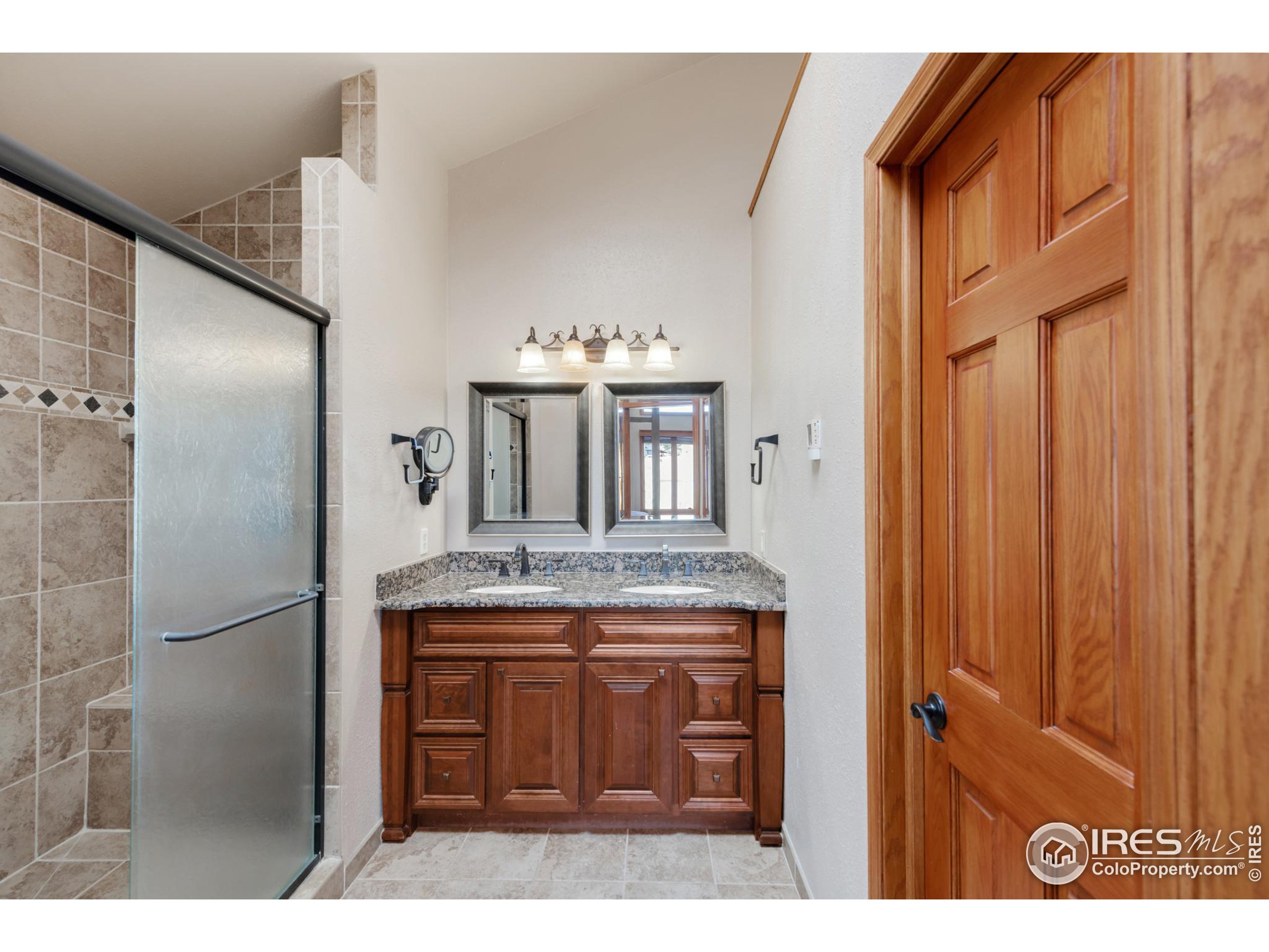 2341 Fallen Leaf Way