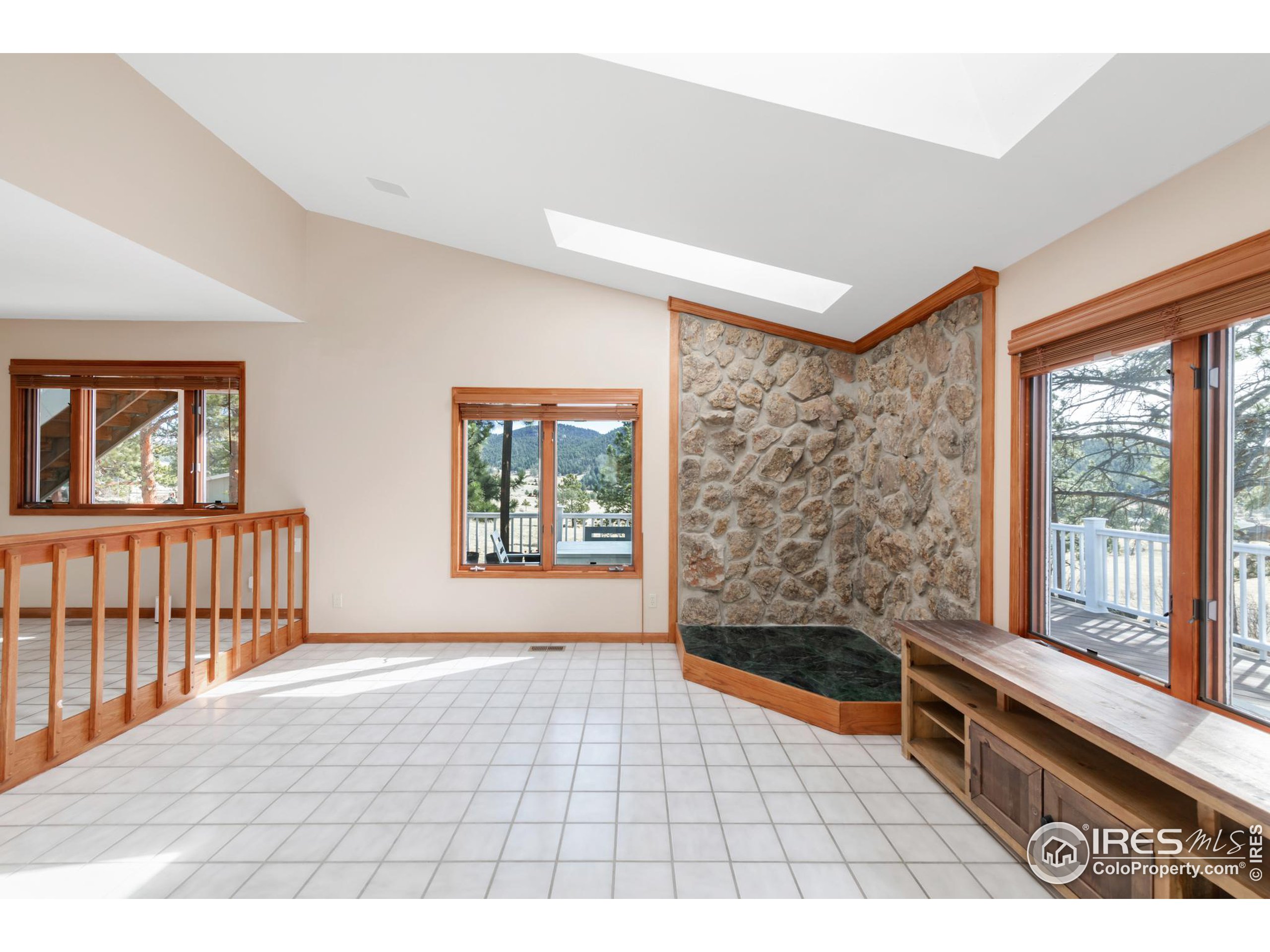 2341 Fallen Leaf Way