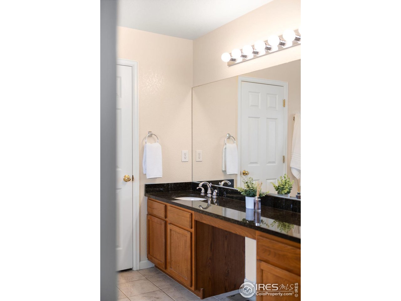 5861 Mt Shadows Blvd