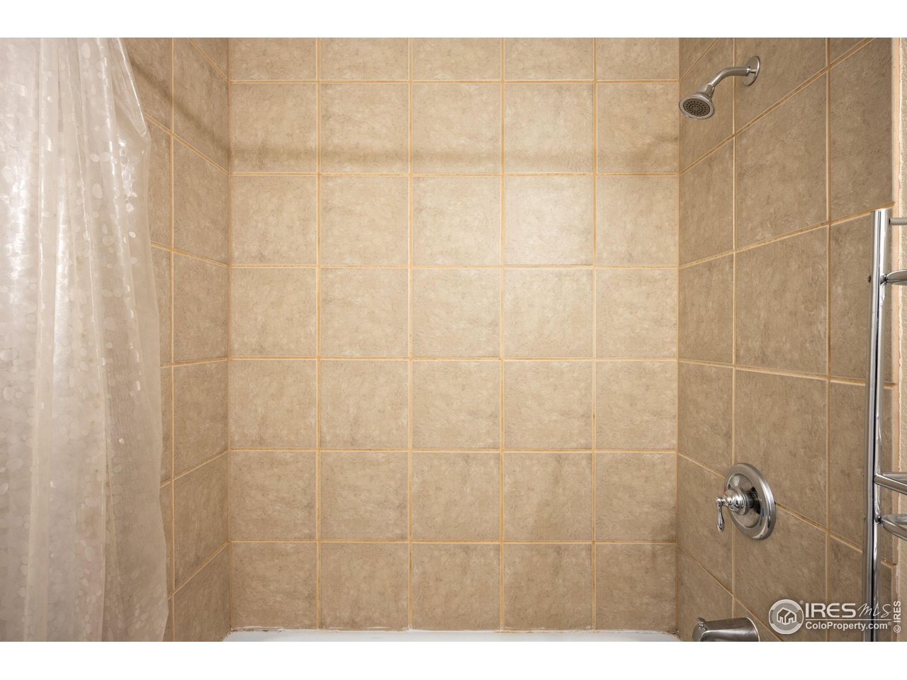 5861 Mt Shadows Blvd