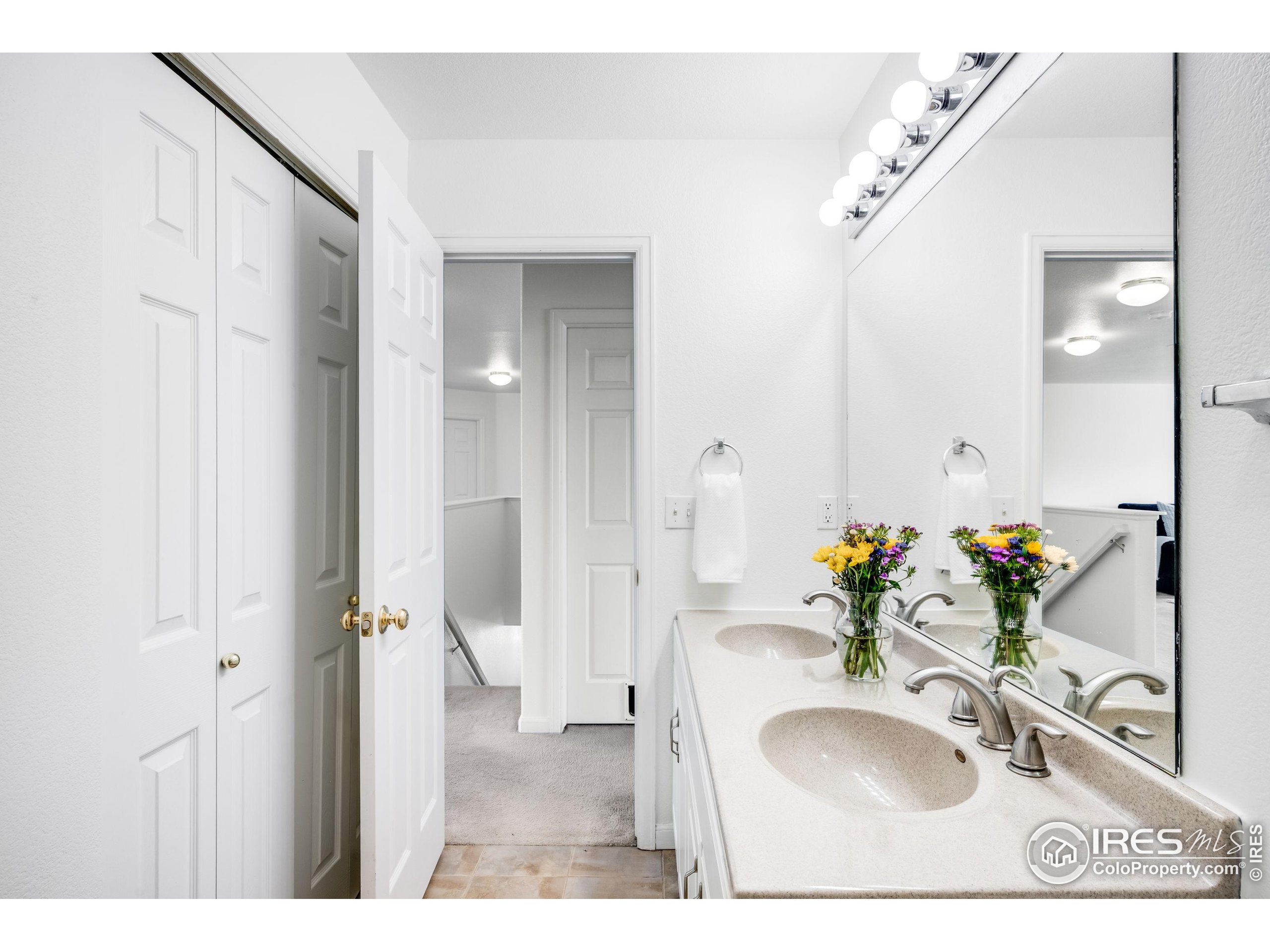 5861 Mt Shadows Blvd