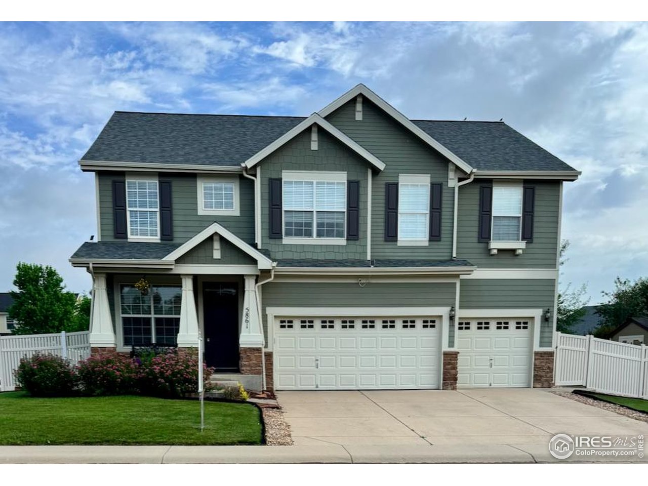 5861 Mt Shadows Blvd