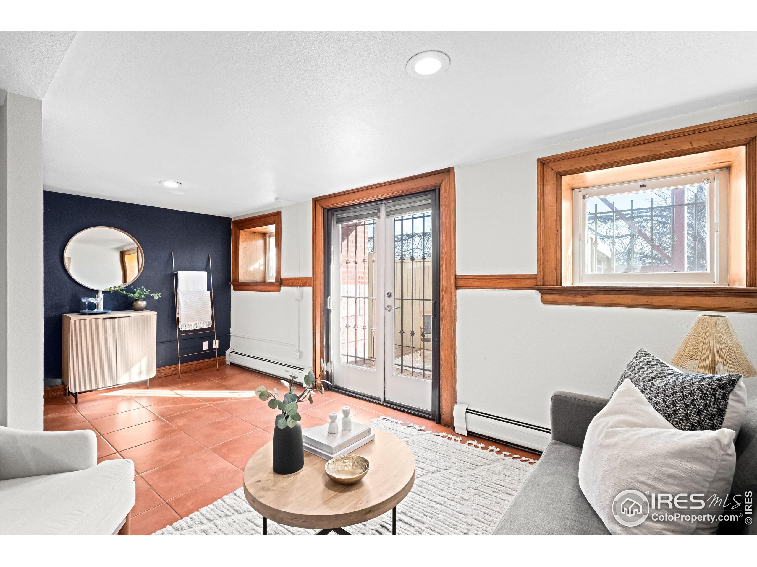 2351 Federal Blvd Unit 102