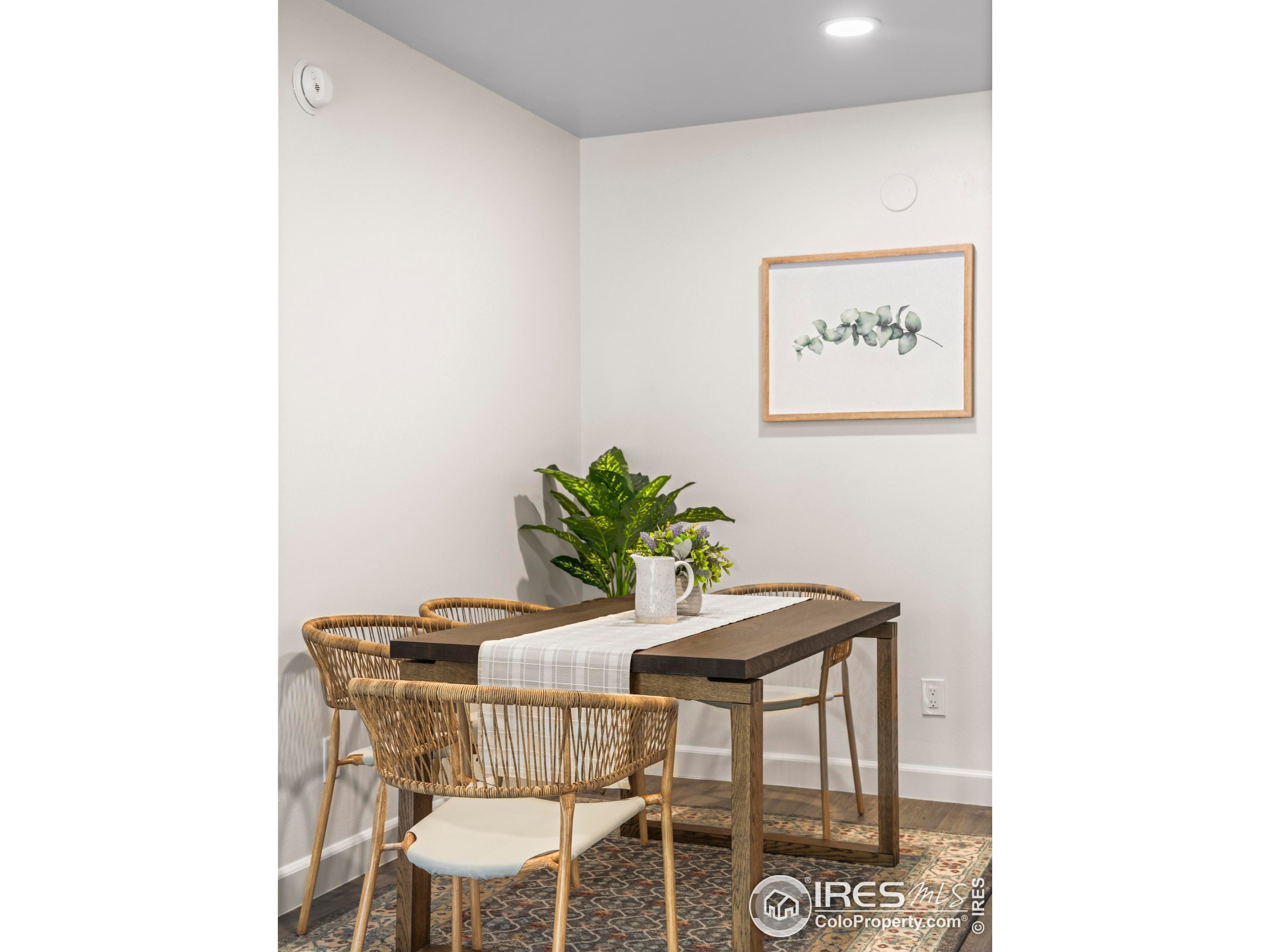 1111 Maxwell Ave 122