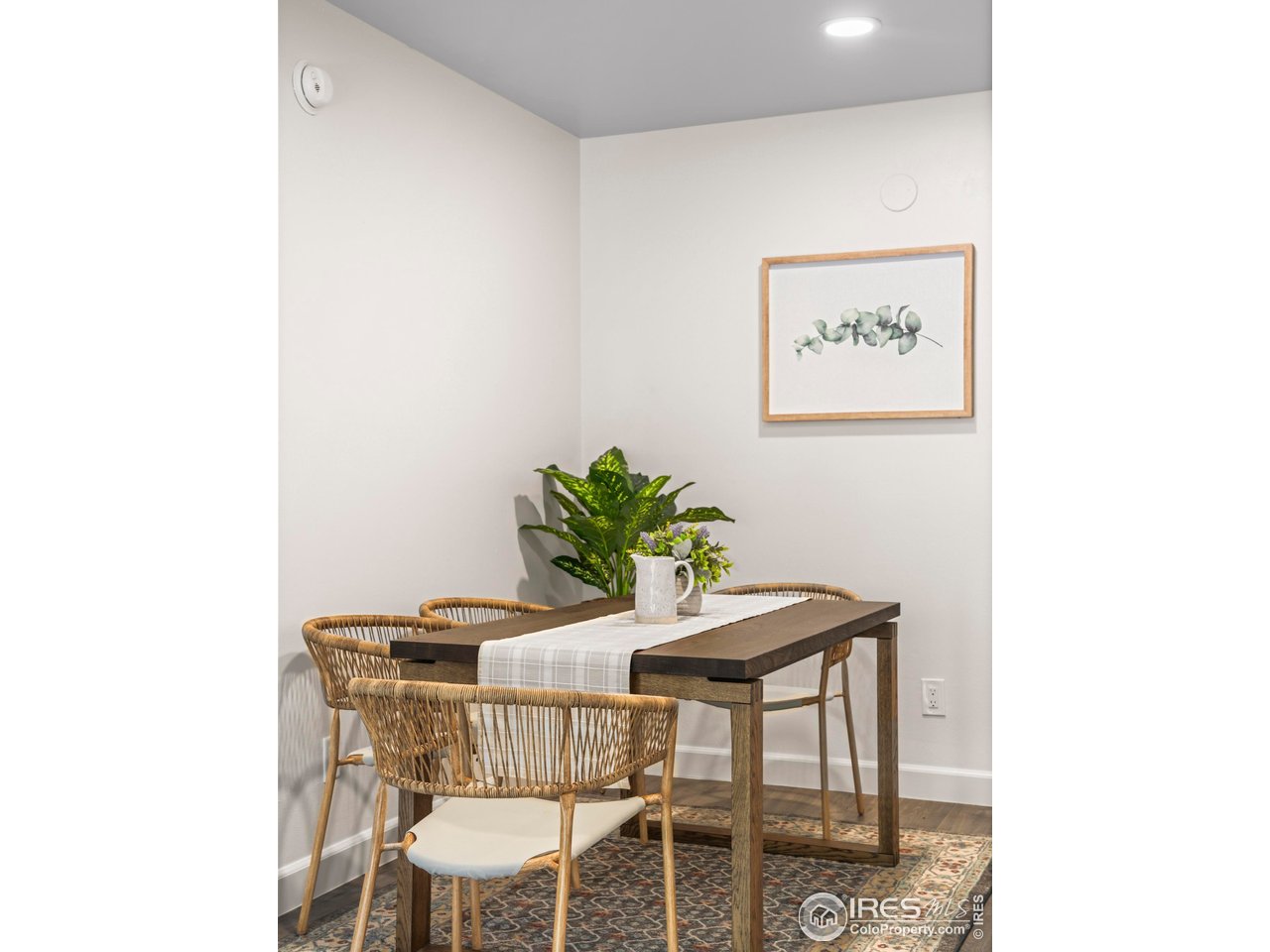 1111 Maxwell Ave 122