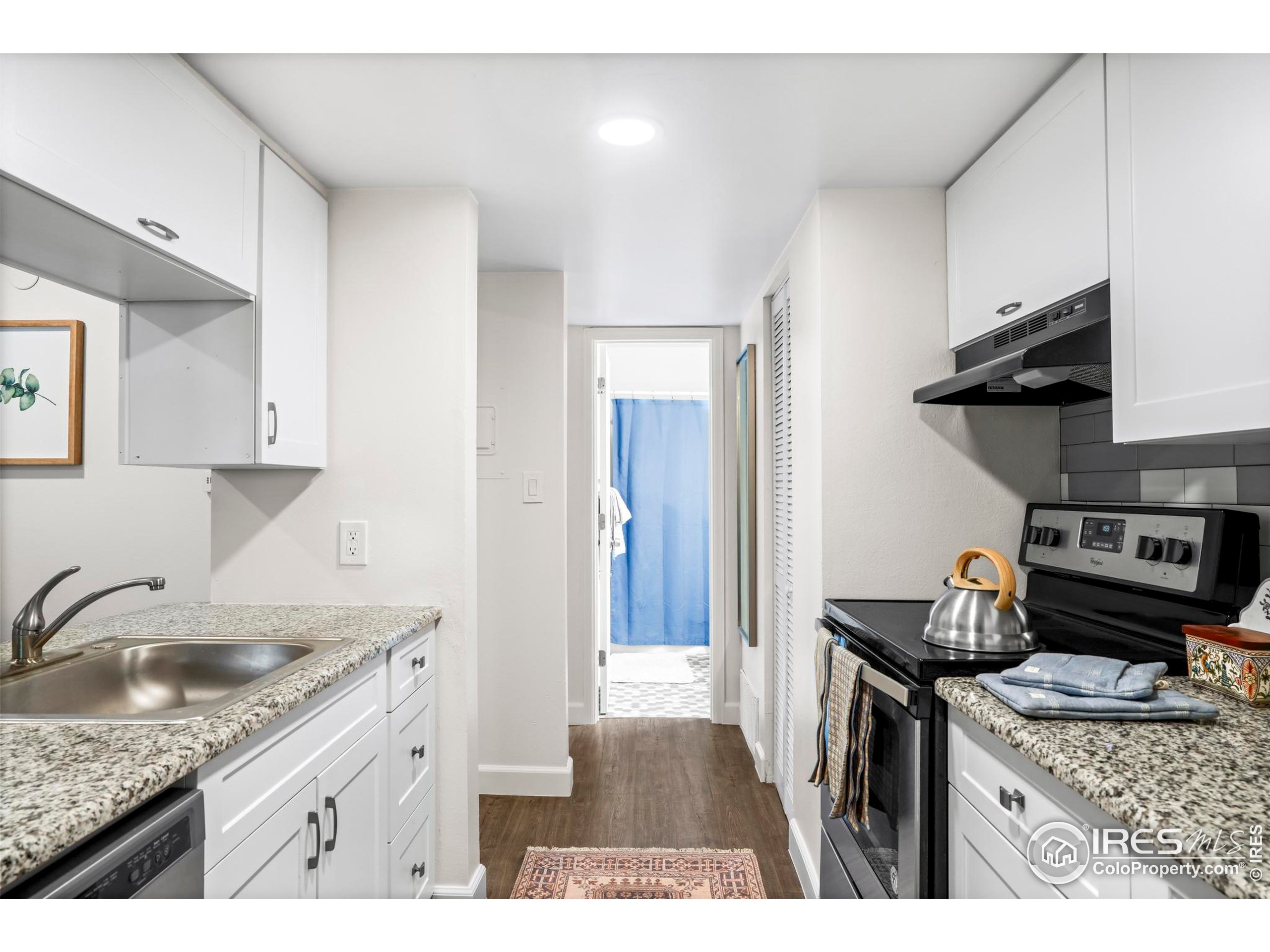 1111 Maxwell Ave 122