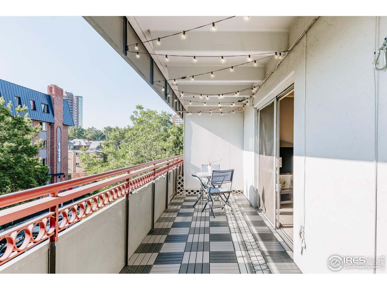 1441 N Humboldt St 302