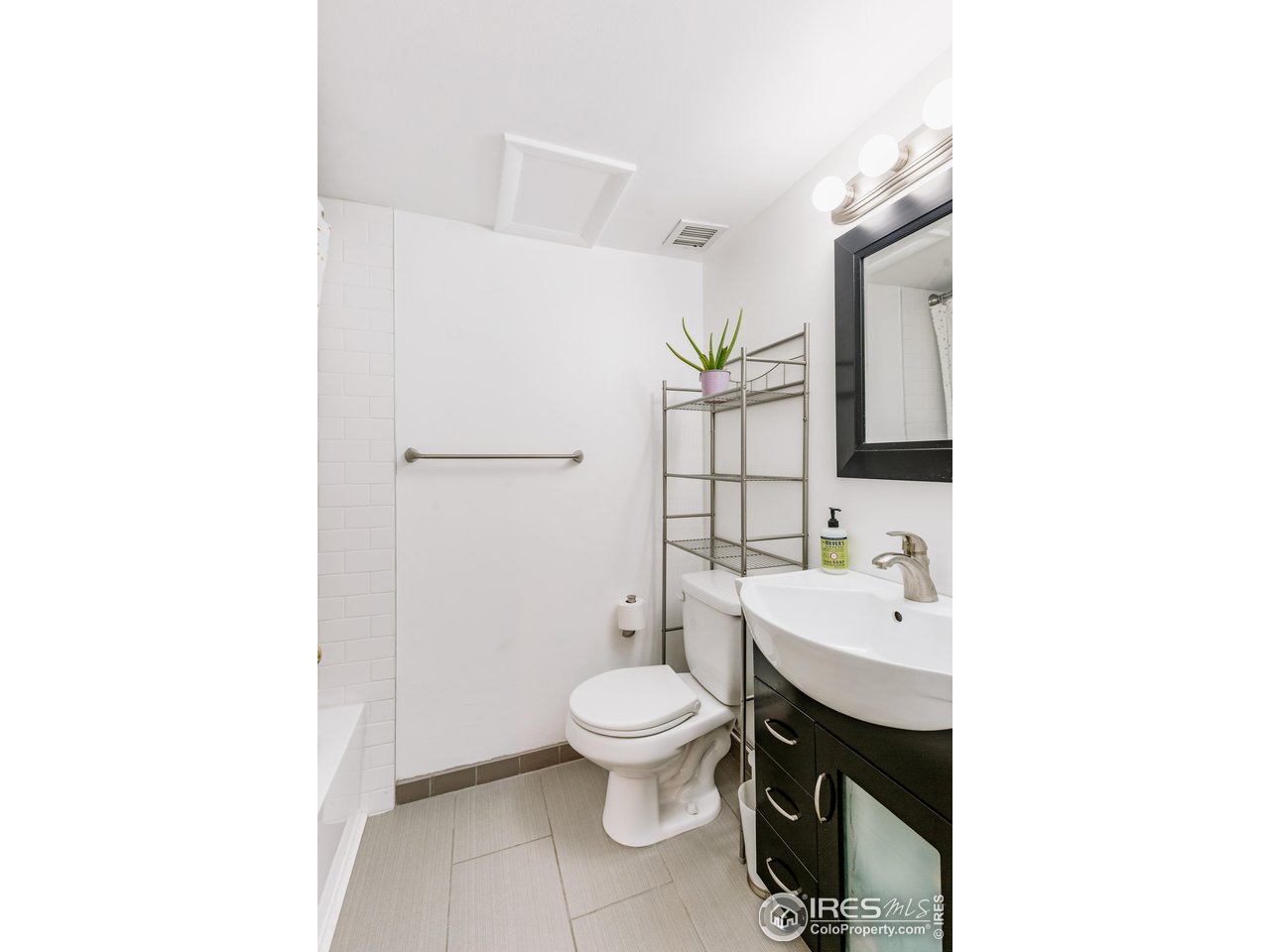 1441 N Humboldt St 302